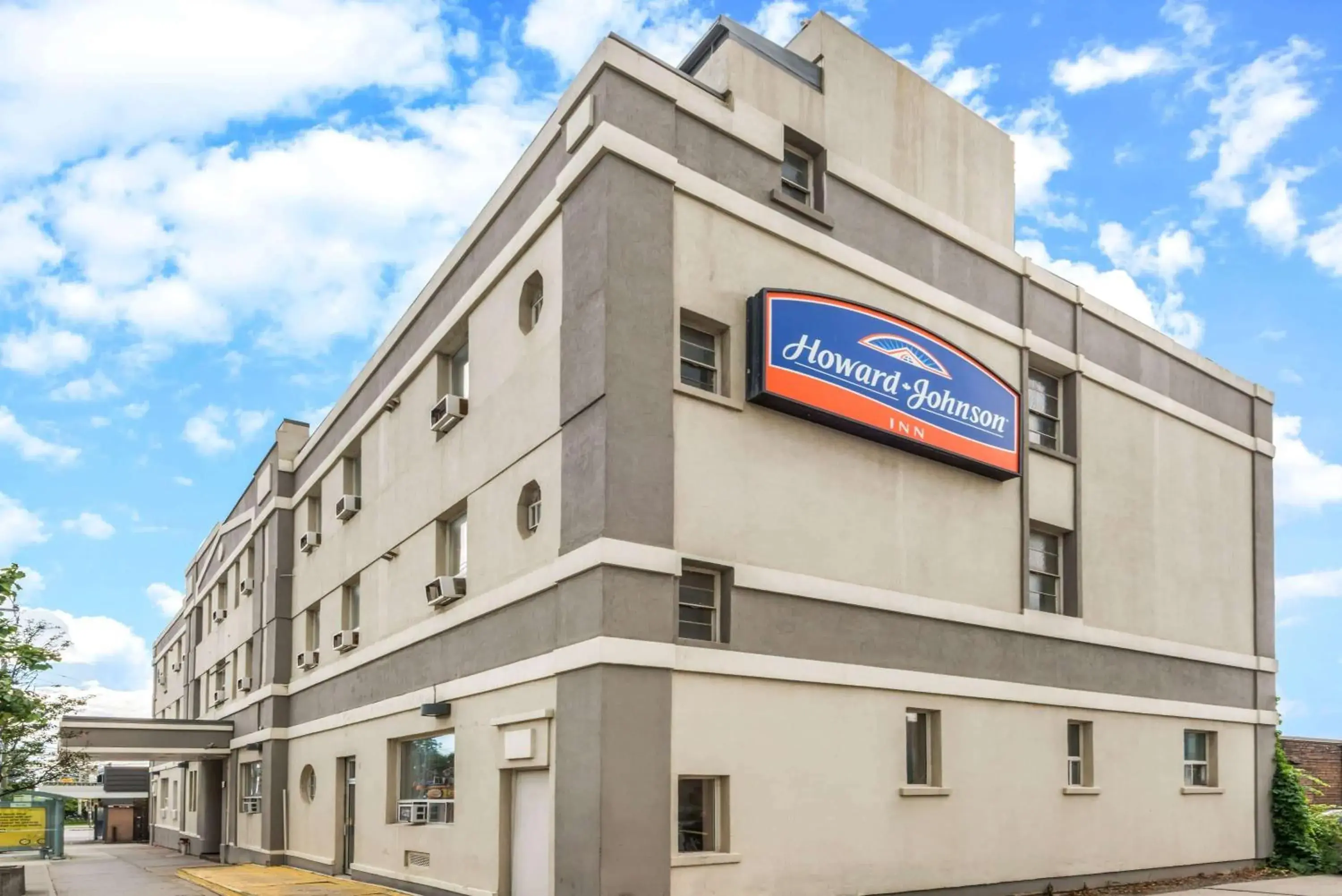 Howard Johnson by Wyndham Toronto Downtown West Howard Johnson by Wyndham Toronto Downtown West