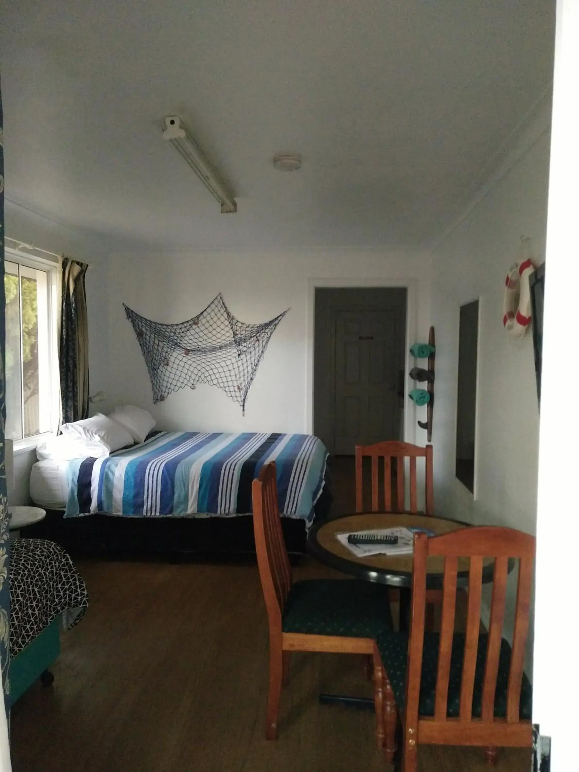 Deluxe Triple Room in Busselton Ithaca Motel Deluxe Triple Room in Busselton Ithaca Motel