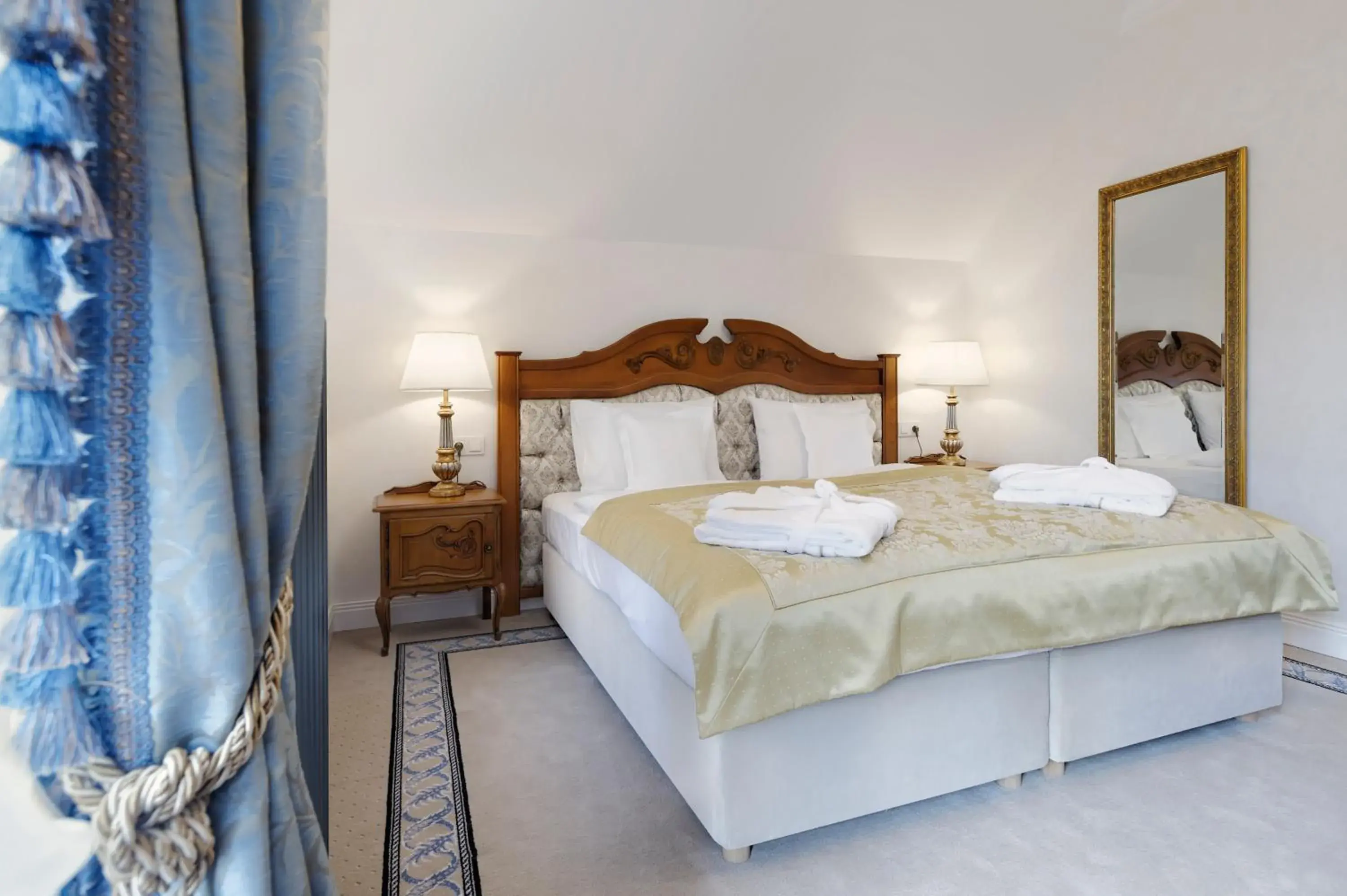 Standard Queen Room - single occupancy in Palac Mortegi Hotel&SPA Standard Queen Room - single occupancy in Palac Mortegi Hotel&SPA