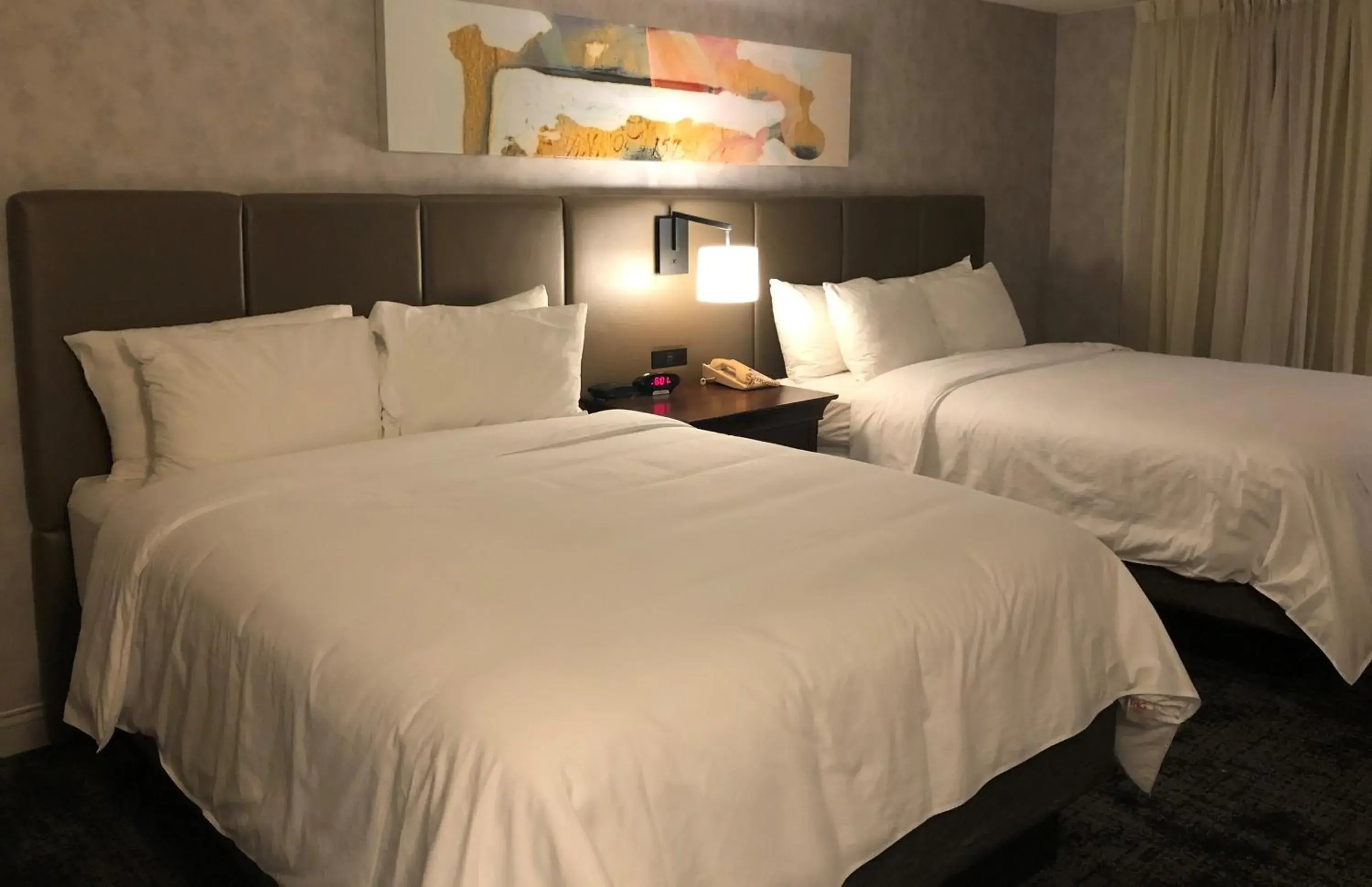 Queen Room with Two Queen Beds - Mobility Access Tub/Non-Smoking in Crowne Plaza Chicago-Northbrook, an IHG Hotel Queen Room with Two Queen Beds - Mobility Access Tub/Non-Smoking in Crowne Plaza Chicago-Northbrook, an IHG Hotel