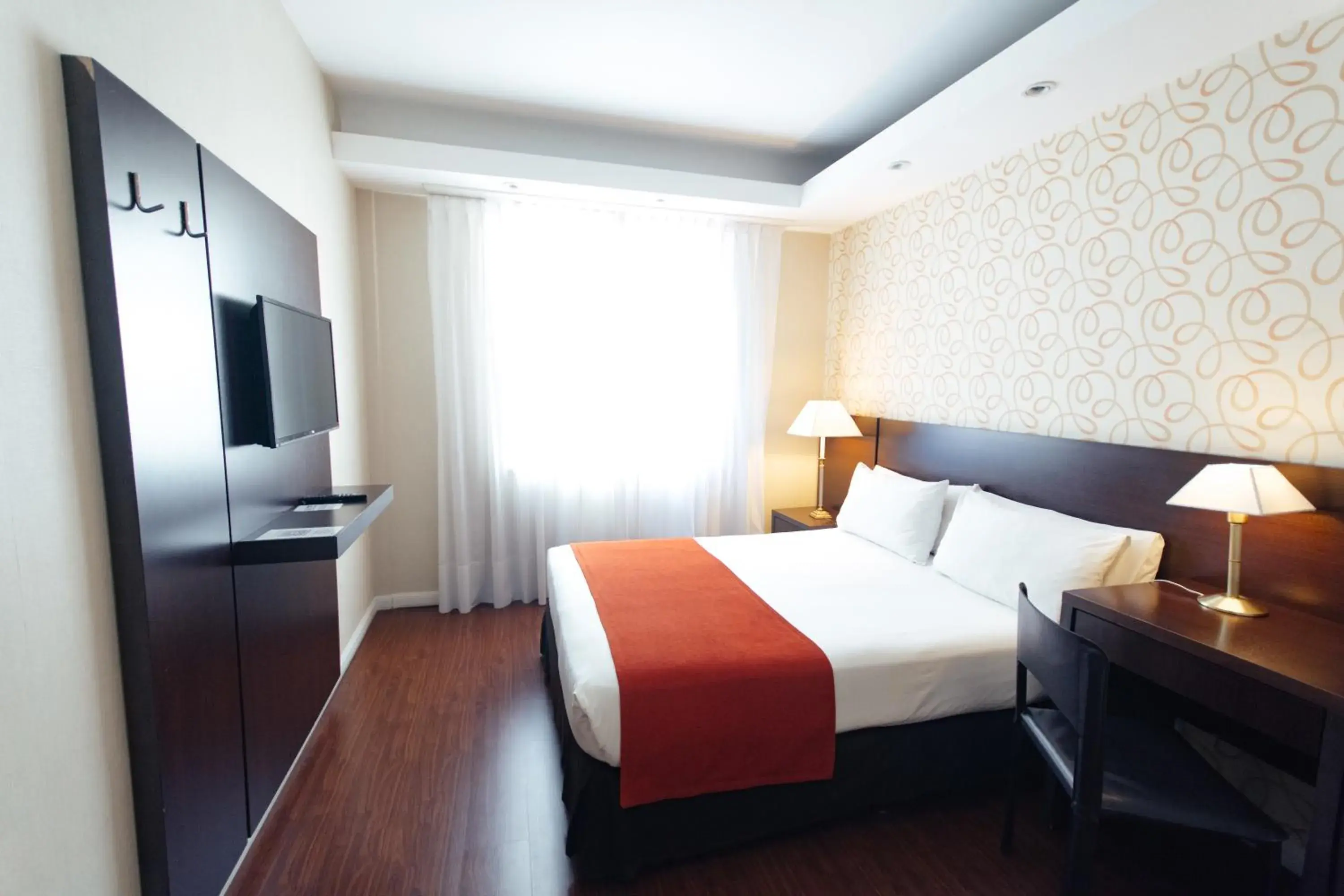 Superior Double or Twin Room in Dorá Hotel Buenos Aires Superior Double or Twin Room in Dorá Hotel Buenos Aires