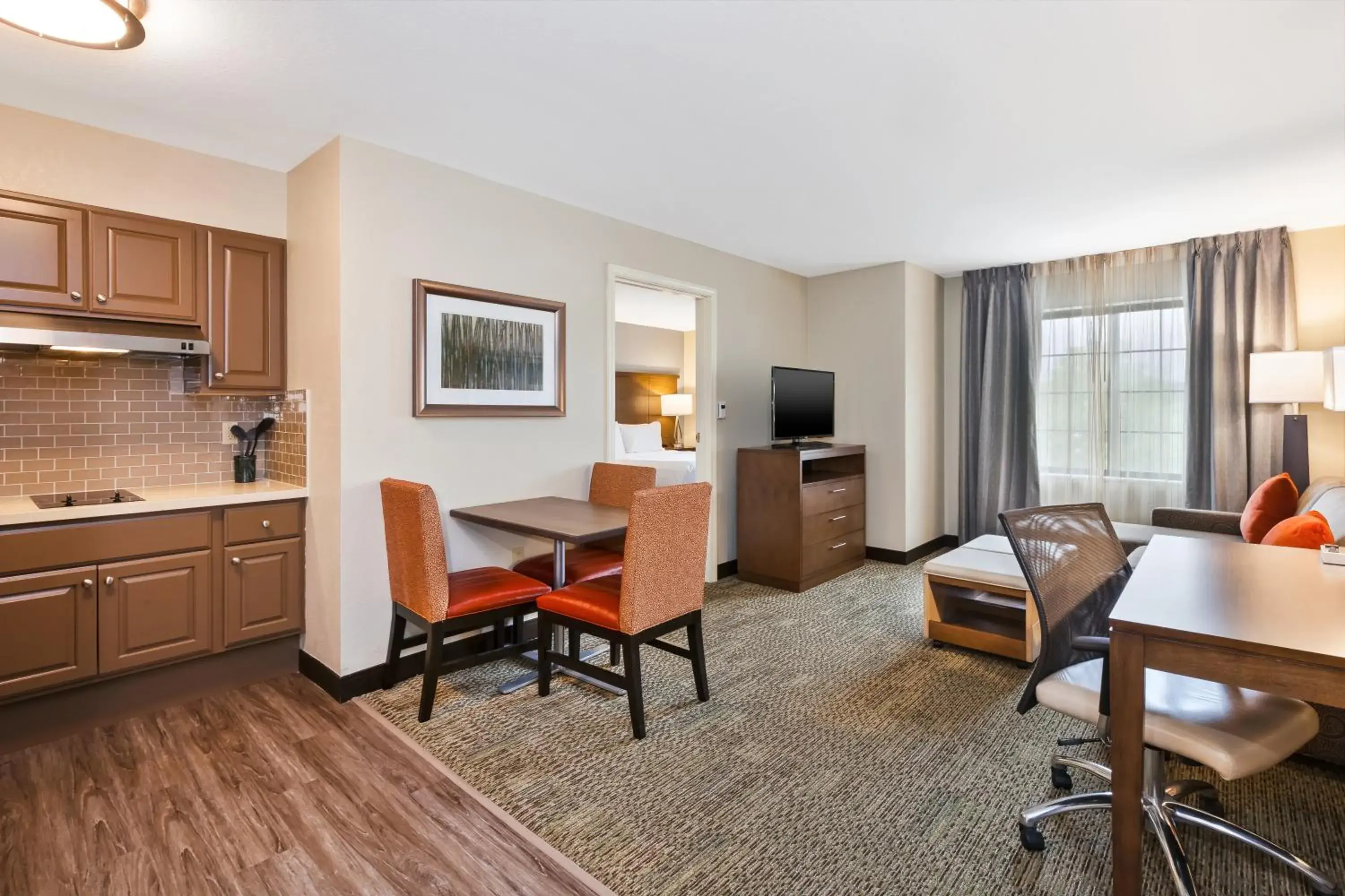 One-Bedroom Queen Suite - Disability Access in Staybridge Suites Kalamazoo by IHG One-Bedroom Queen Suite - Disability Access in Staybridge Suites Kalamazoo by IHG