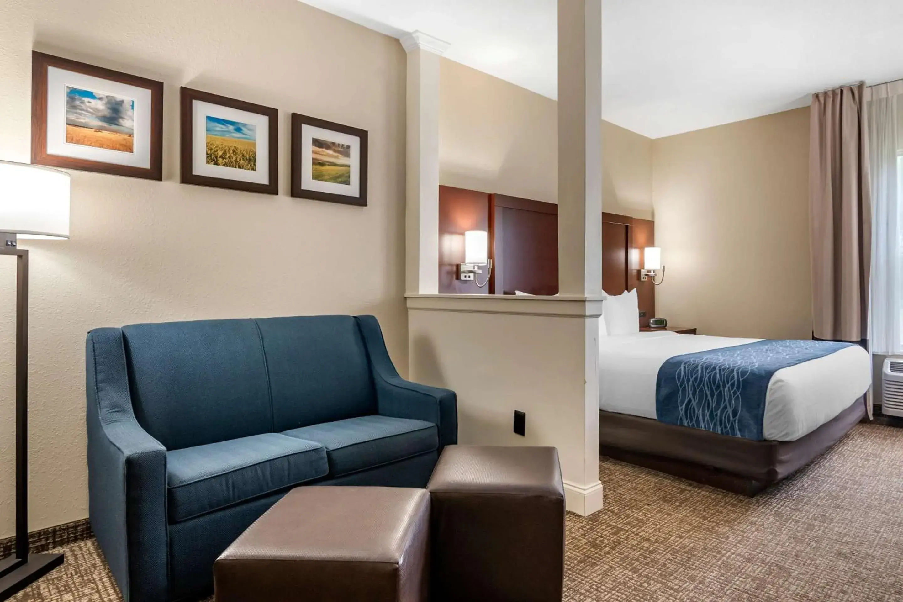 King Suite - Non-Smoking in Comfort Inn & Suites Junction City - near Fort Riley King Suite - Non-Smoking in Comfort Inn & Suites Junction City - near Fort Riley