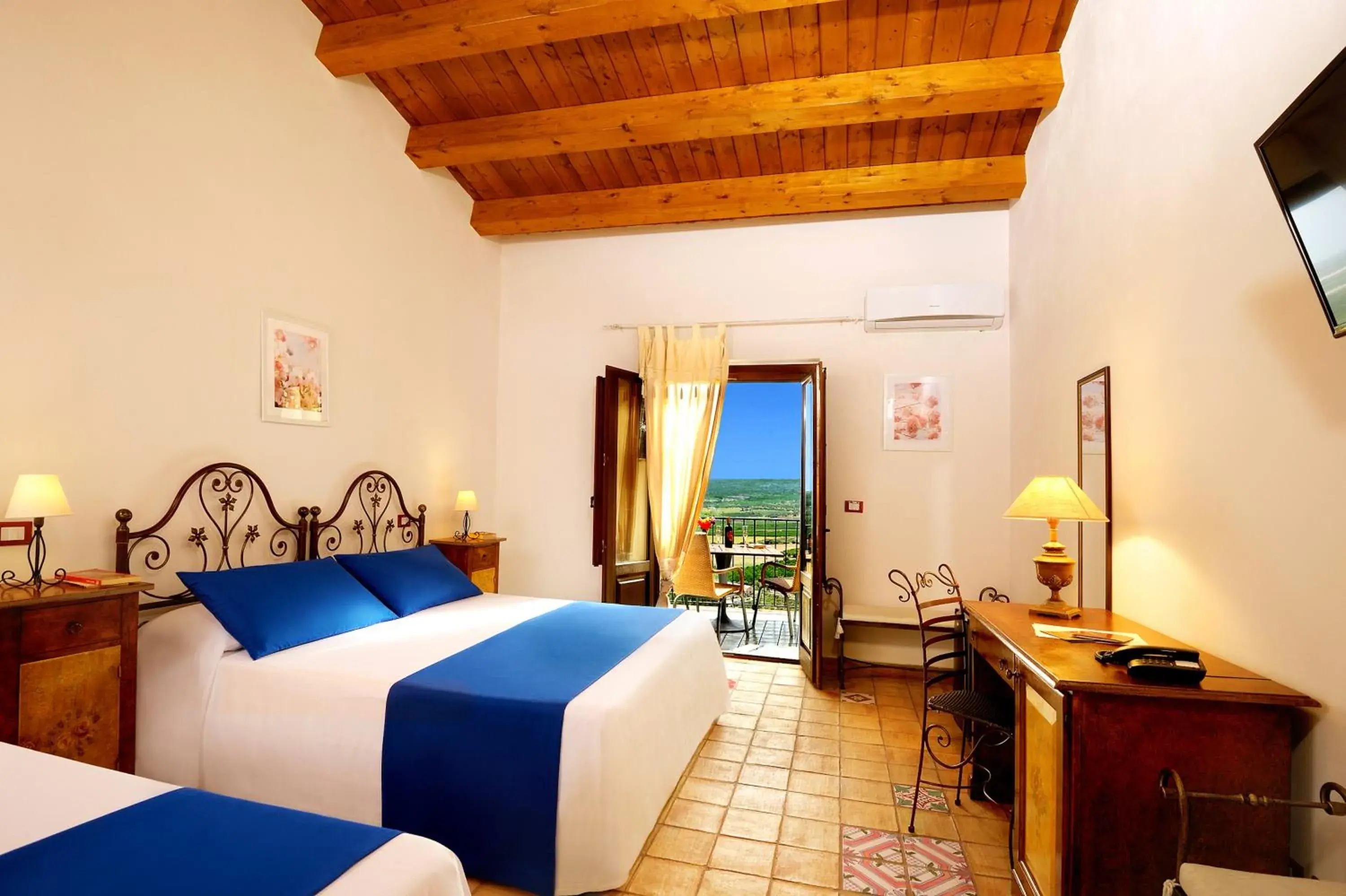 Deluxe Double or Twin Room in Kallikoros Country Resort & Spa Deluxe Double or Twin Room in Kallikoros Country Resort & Spa