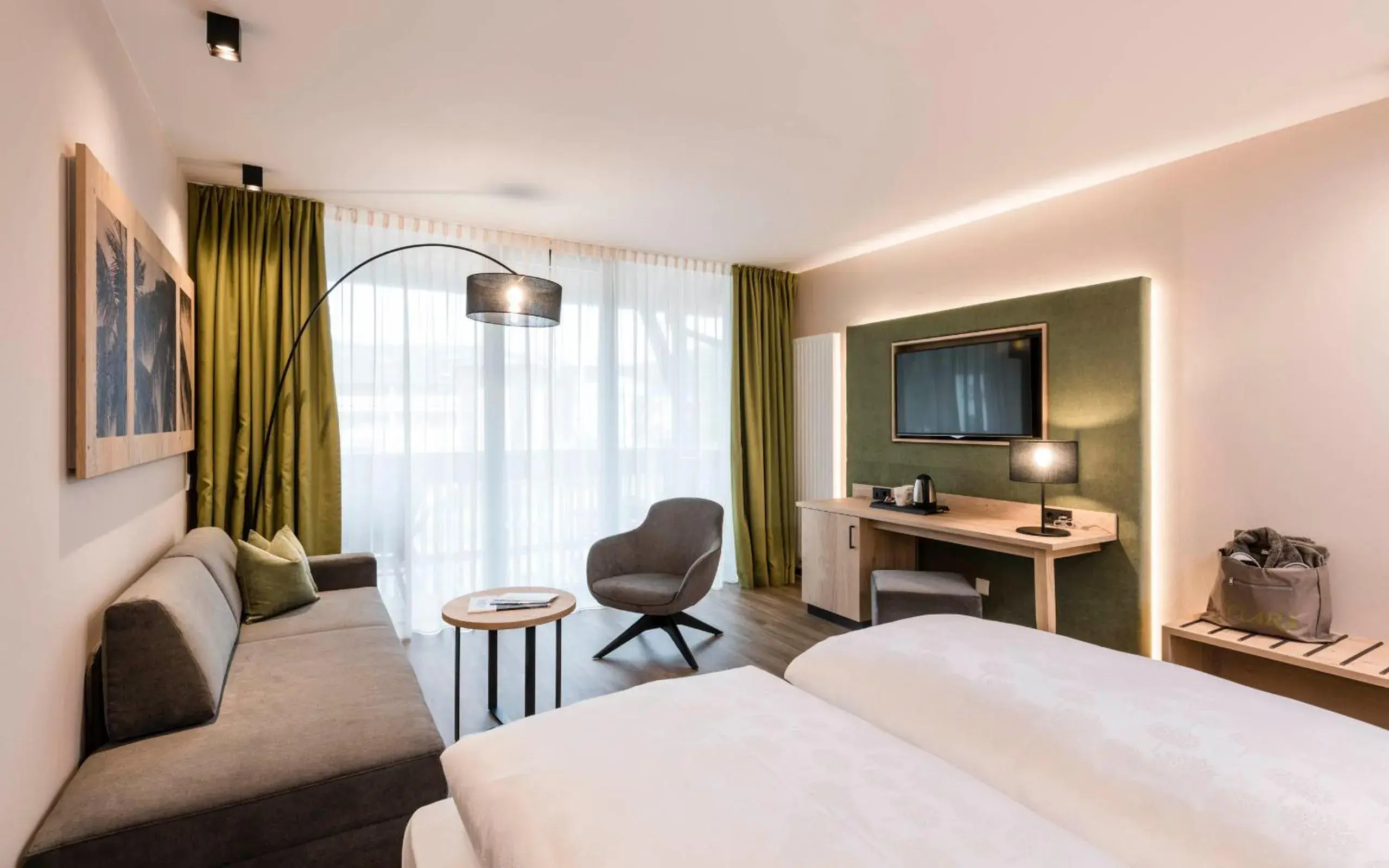 Deluxe King Suite in Hotel Clara Deluxe King Suite in Hotel Clara