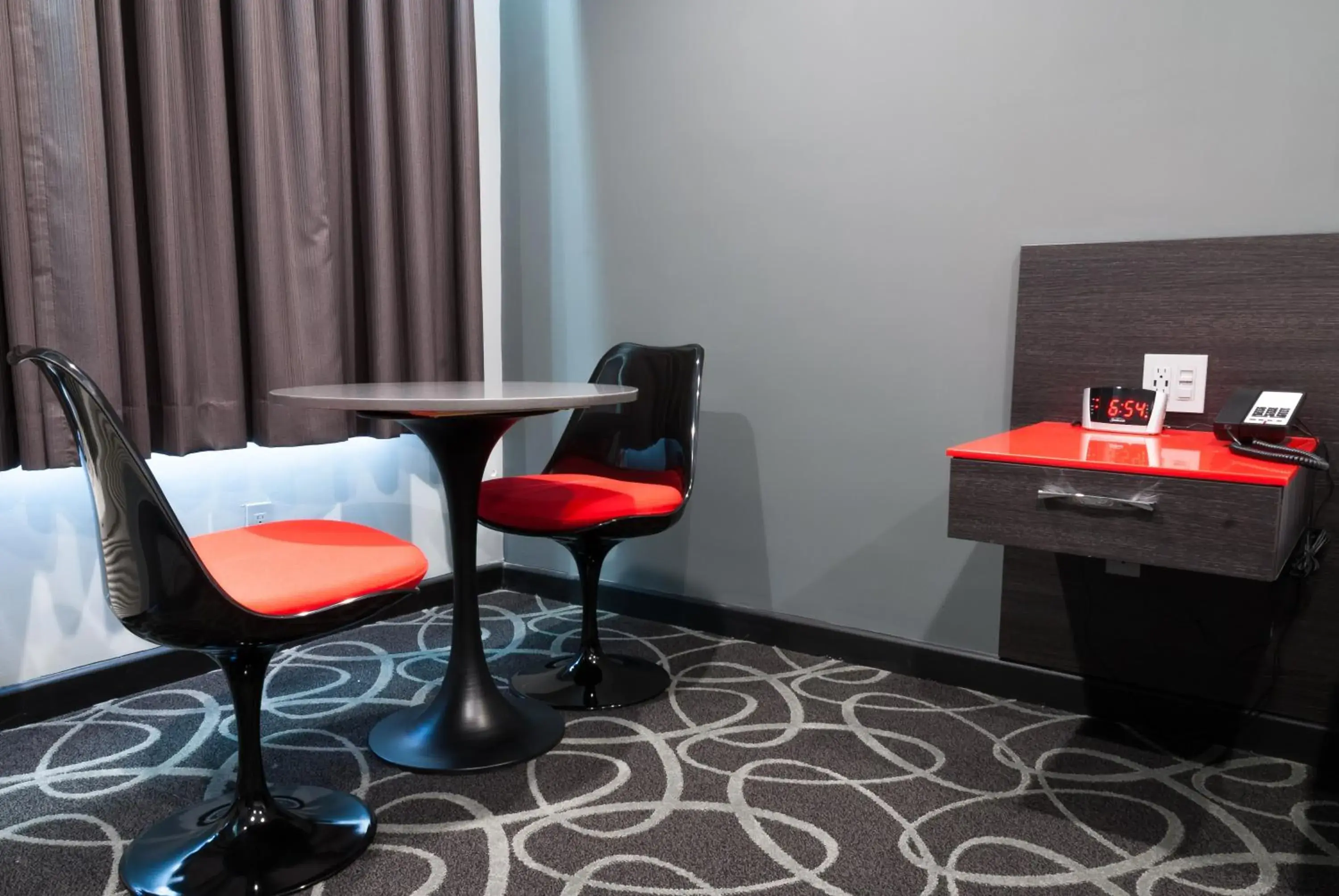 Deluxe Double Room in Astro Pasadena Hotel Deluxe Double Room in Astro Pasadena Hotel