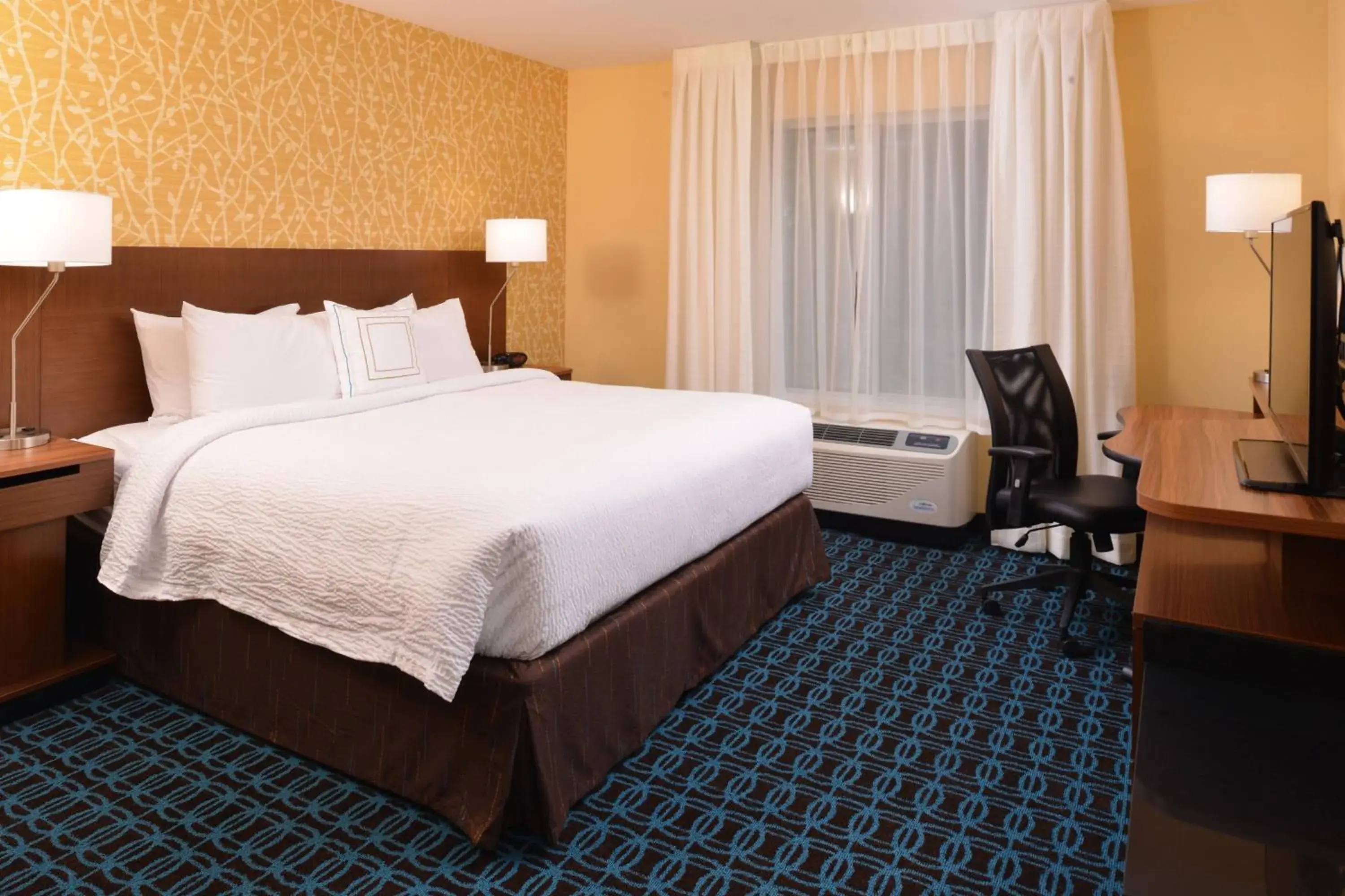 King Room in Fairfield Inn & Suites by Marriott Fremont King Room in Fairfield Inn & Suites by Marriott Fremont