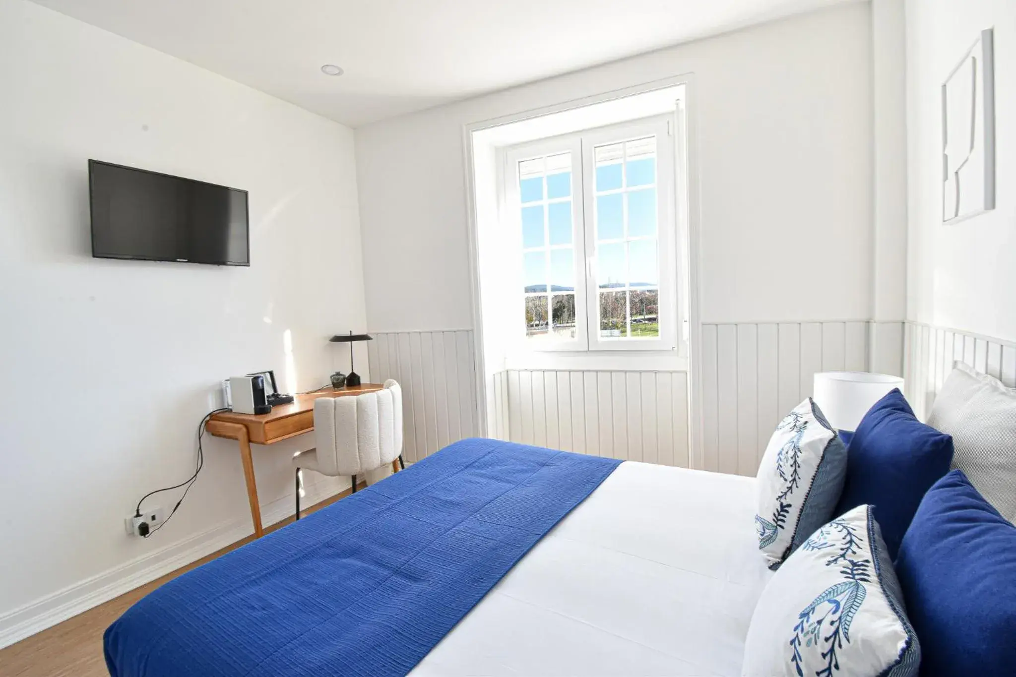 Deluxe Suite with River View in ArchiSuites Deluxe Suite with River View in ArchiSuites