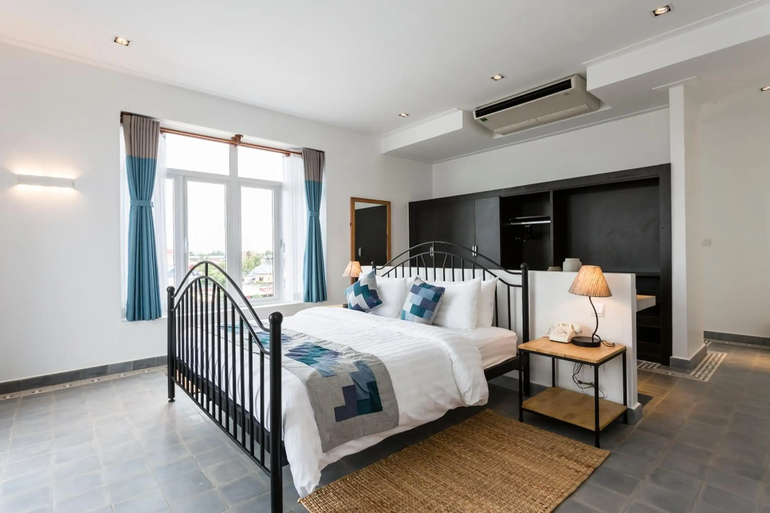 Governor Suite in Boutique Kampot Hotel Governor Suite in Boutique Kampot Hotel