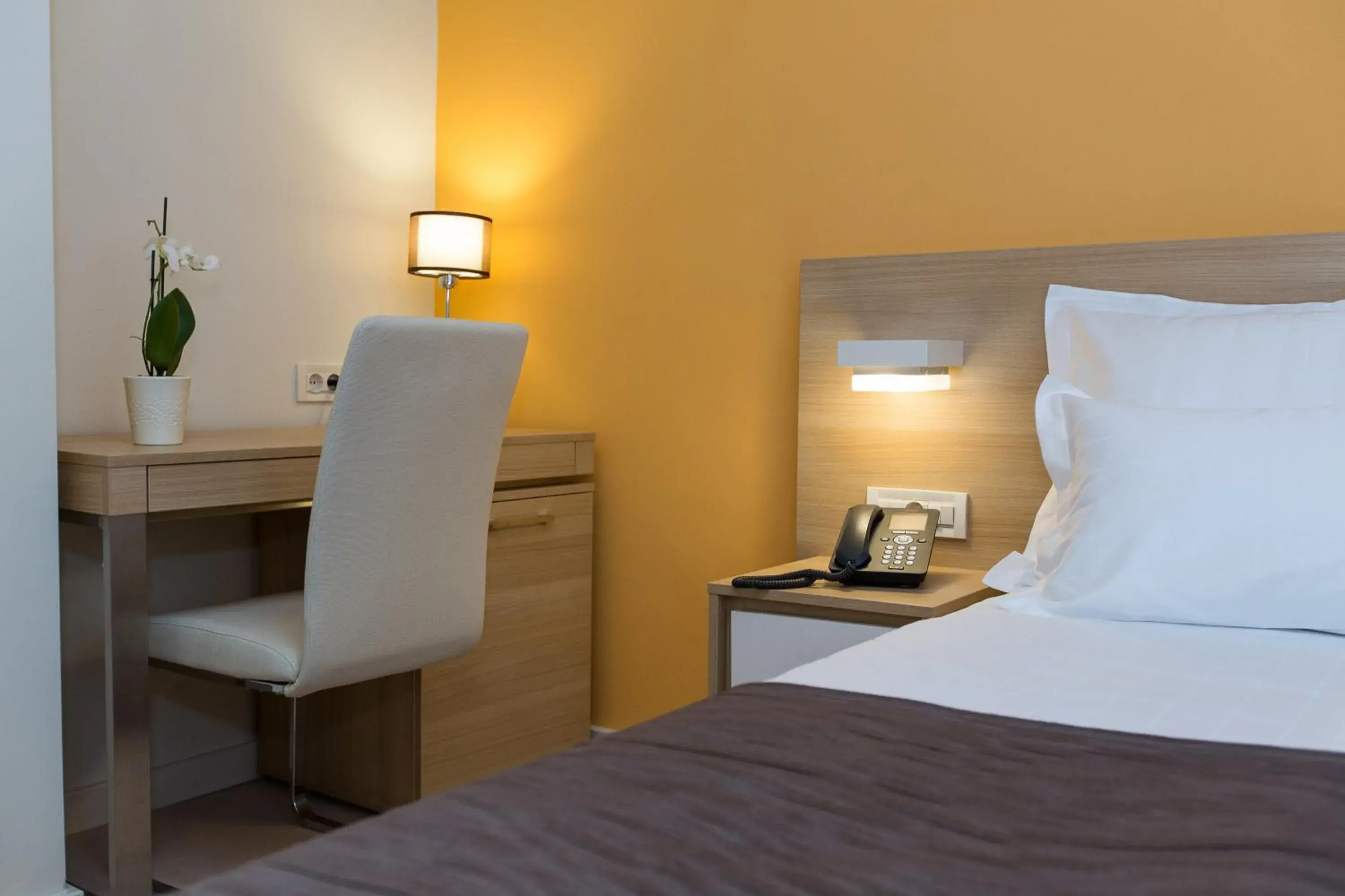 Superior Double Room with Balcony in Hotel Crikvenica Superior Double Room with Balcony in Hotel Crikvenica