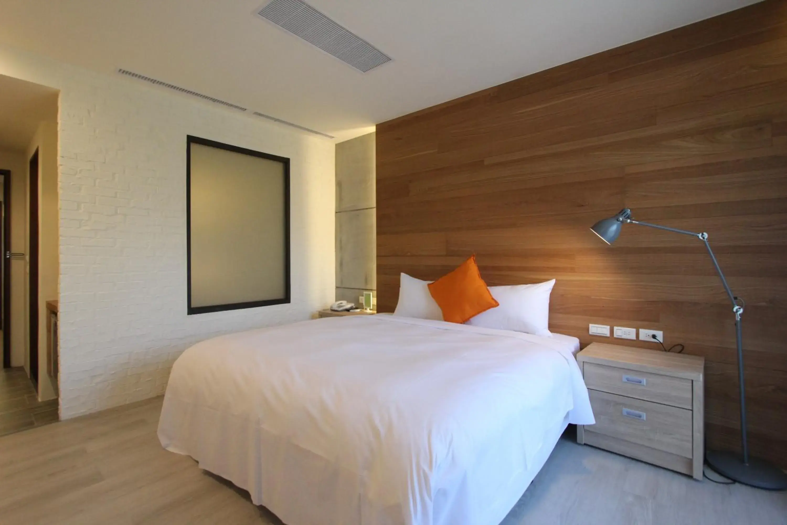 Queen Room with Balcony in Muguang Inn Queen Room with Balcony in Muguang Inn