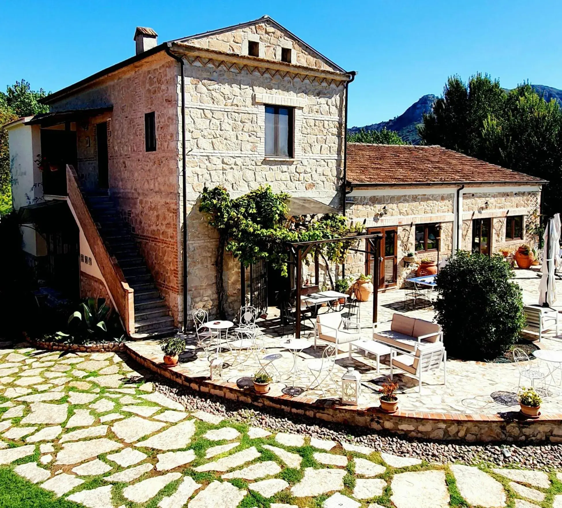 AGRITURISMO iL PIOPPETO AGRITURISMO iL PIOPPETO