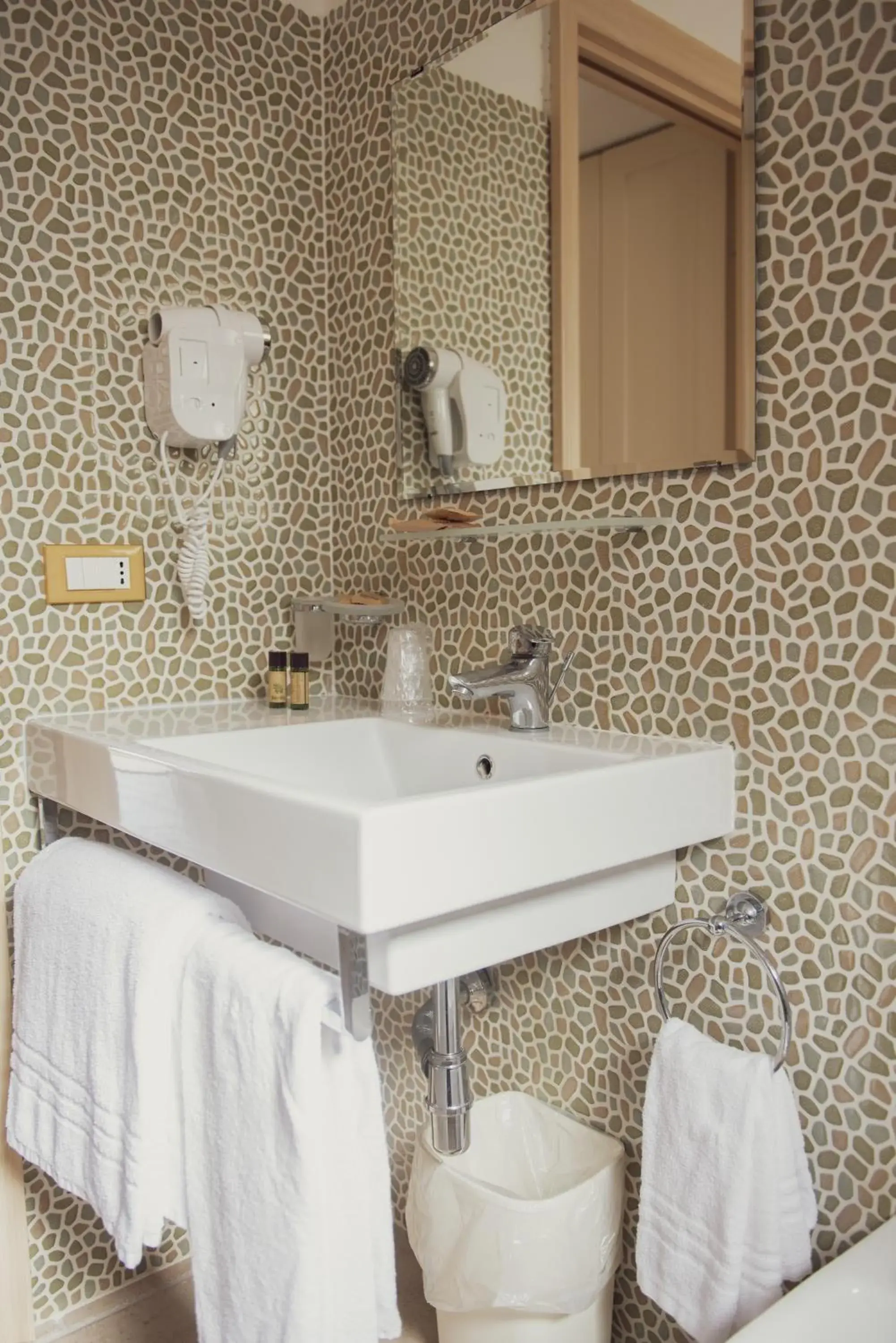 Comfort Double Room in Corte Di Ferro Hotel & Wellness Resort Comfort Double Room in Corte Di Ferro Hotel & Wellness Resort