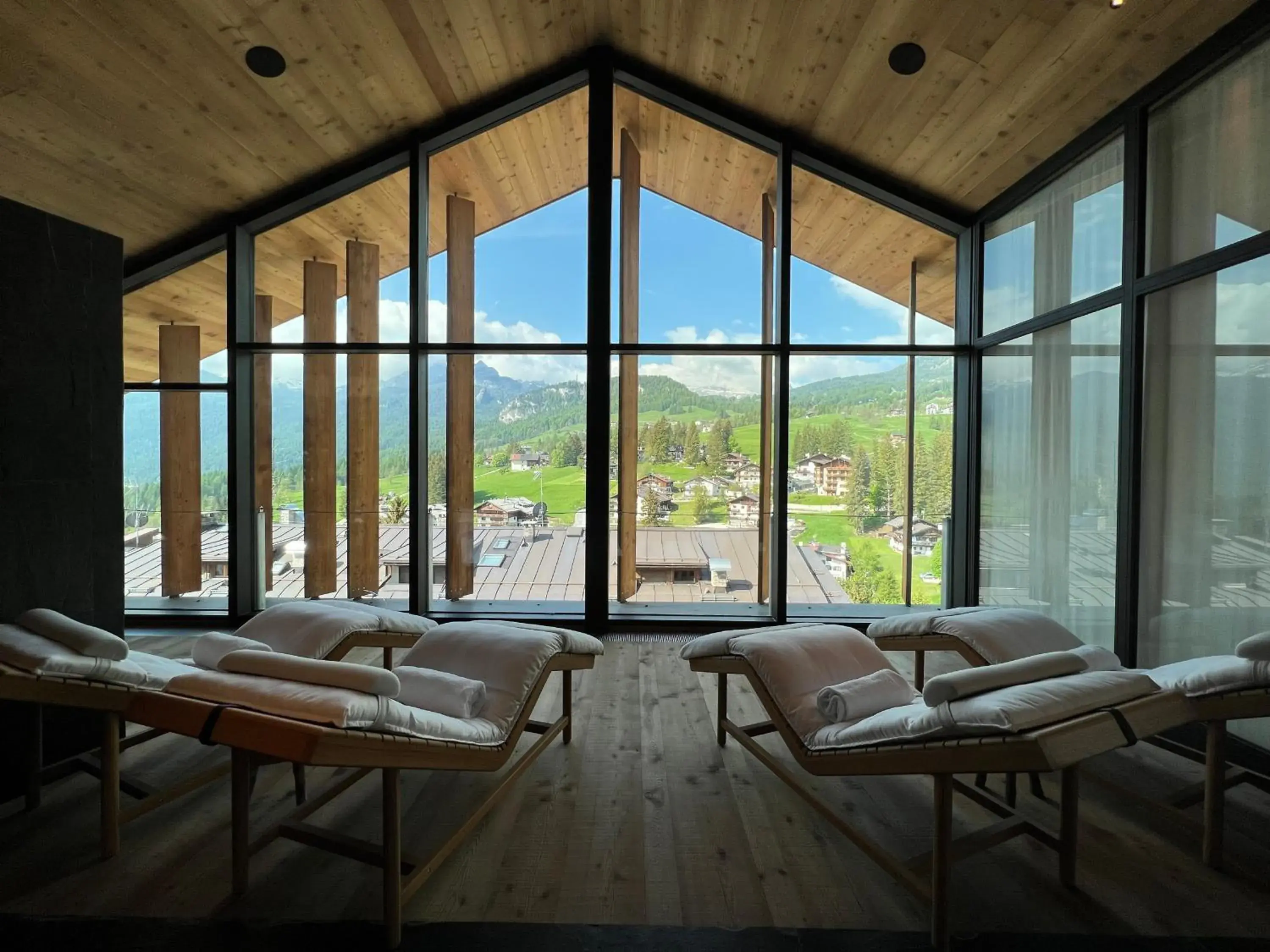 HOTEL de LEN HOTEL de LEN