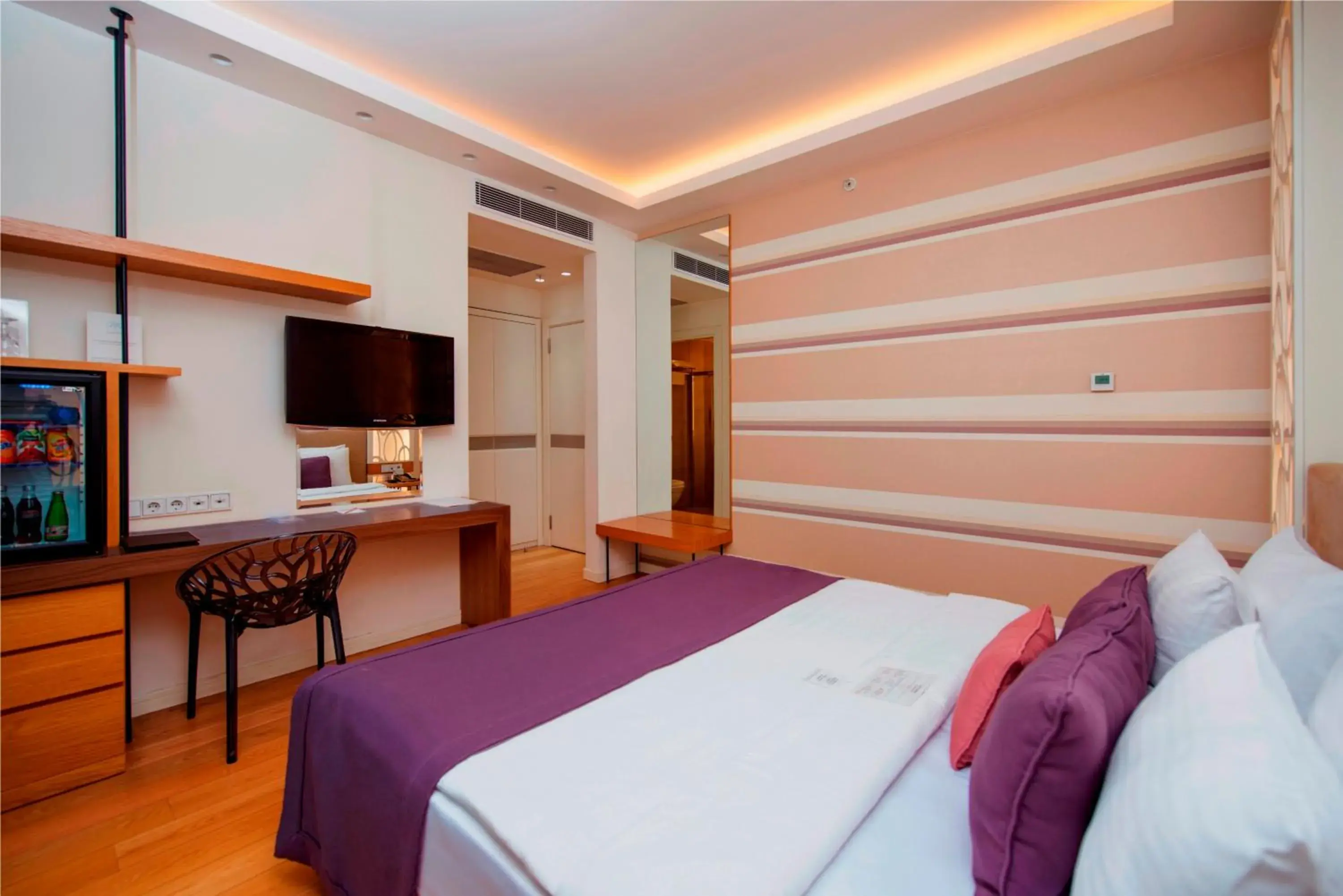 Standard Double or Twin Room - single occupancy in Wes Hotel Standard Double or Twin Room - single occupancy in Wes Hotel