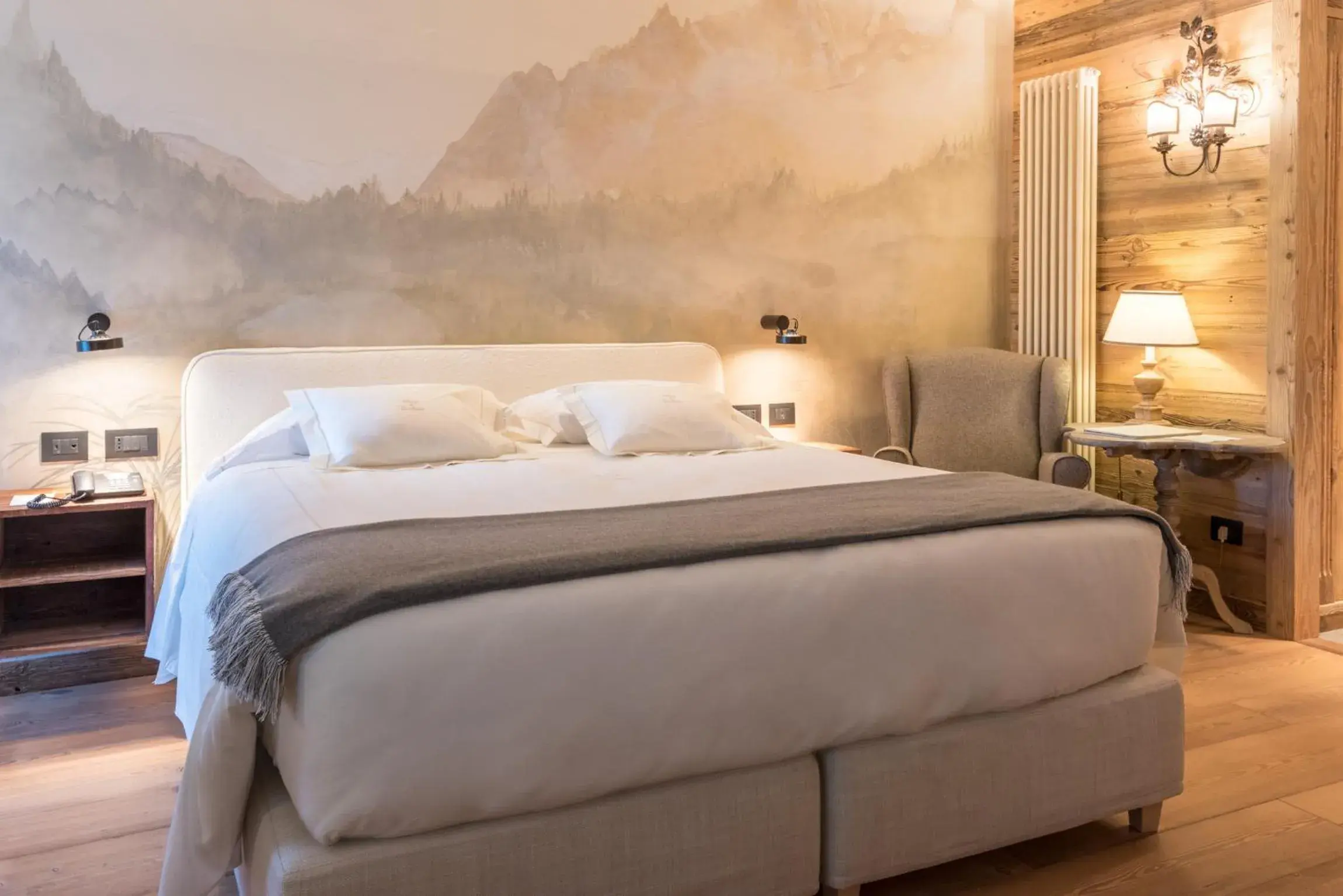 Junior Suite with Balcony in Auberge de La Maison Junior Suite with Balcony in Auberge de La Maison