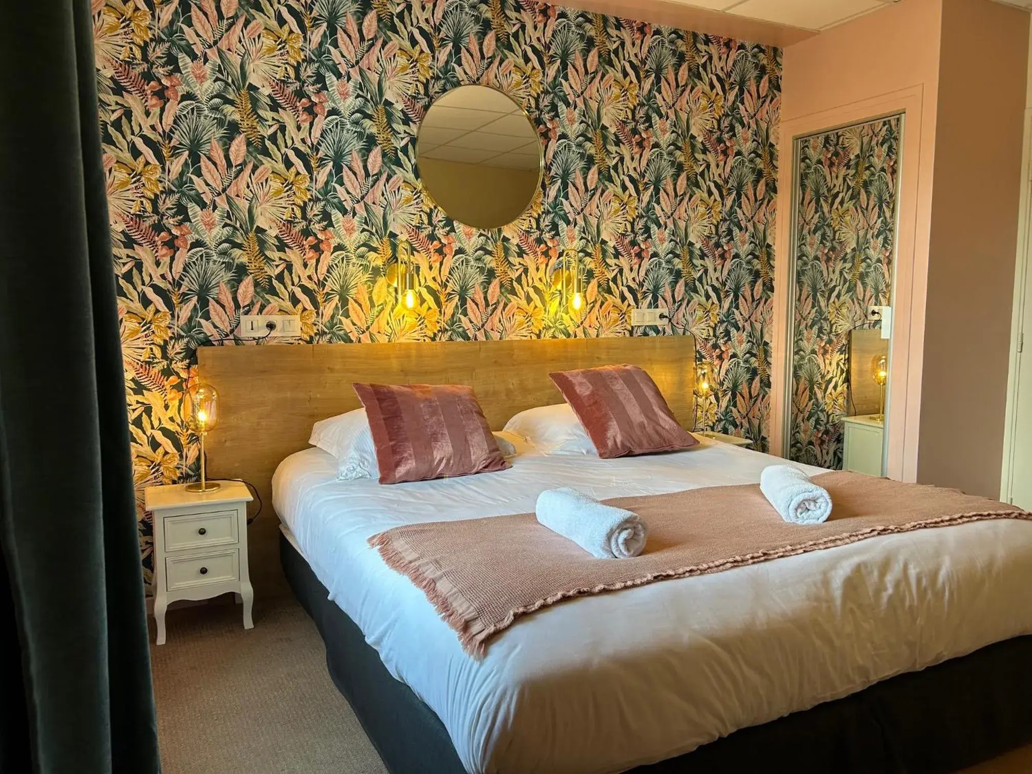 Logis Hôtel de Paris Logis Hôtel de Paris