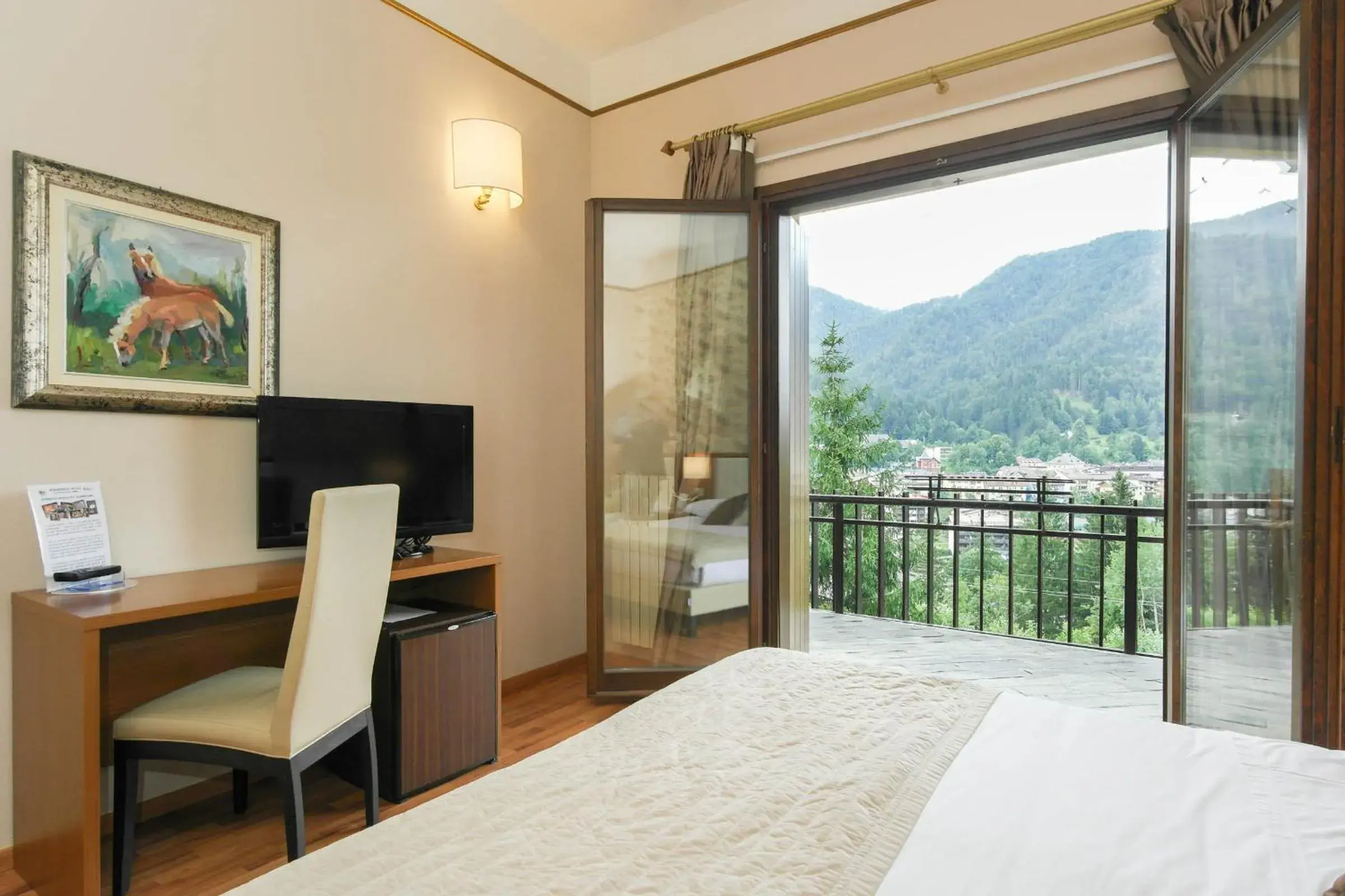 Superior Double or Twin Room with Terrace in Hotel Il Cervo, SPA & Wellness, Bike Hotel Superior Double or Twin Room with Terrace in Hotel Il Cervo, SPA & Wellness, Bike Hotel