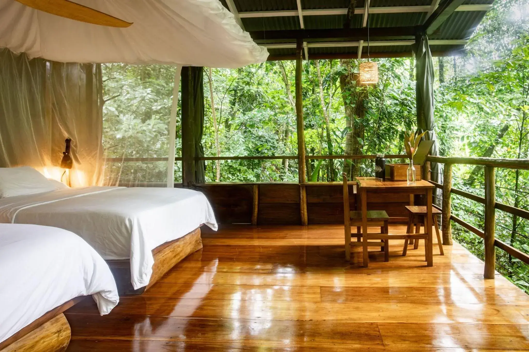 Rockpool Bungalow in La Loma Jungle Lodge and Chocolate Farm Rockpool Bungalow in La Loma Jungle Lodge and Chocolate Farm