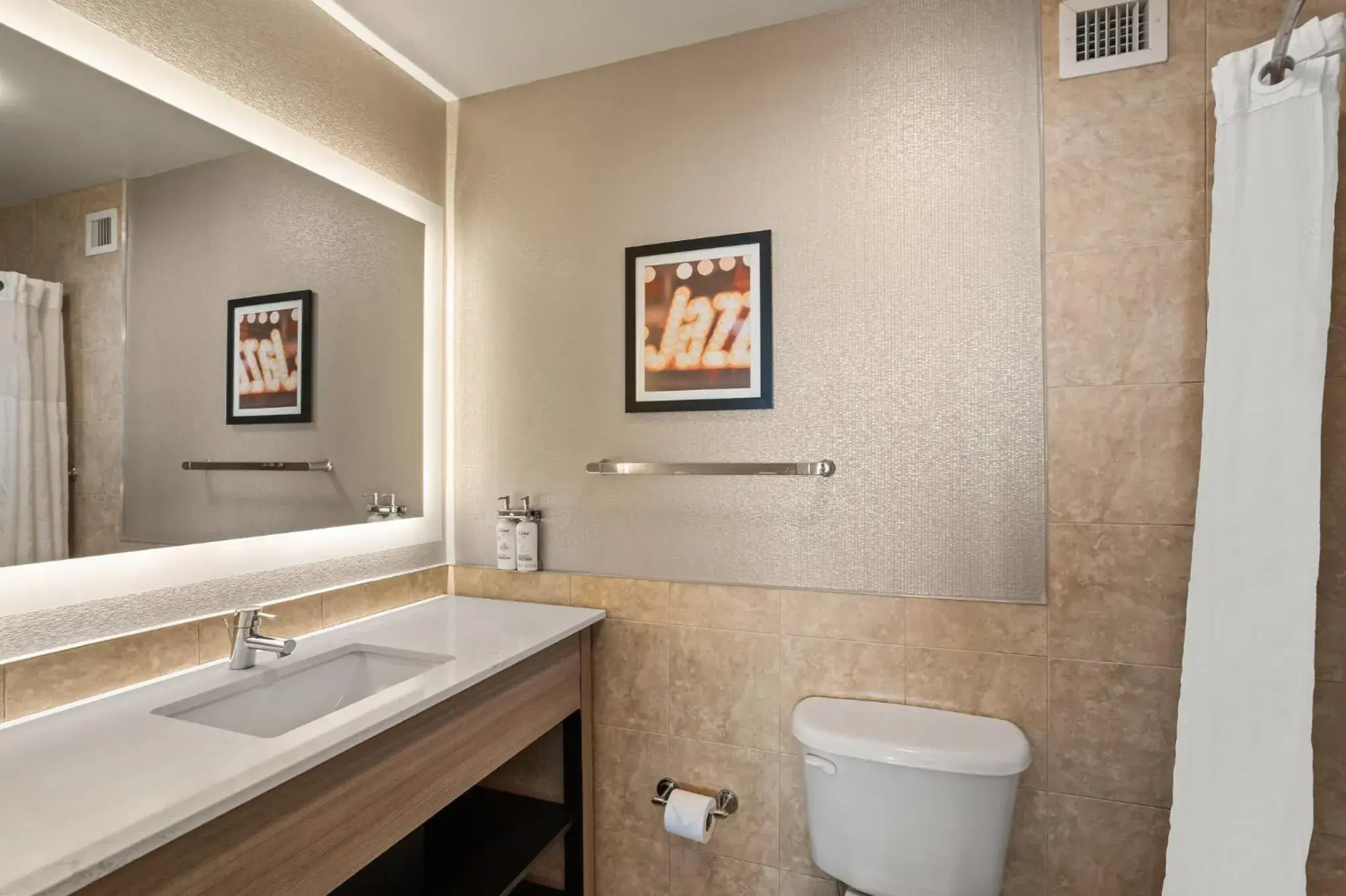 Executive Suite - Non-Smoking in Holiday Inn Baton Rouge College Drive I-10 by IHG Executive Suite - Non-Smoking in Holiday Inn Baton Rouge College Drive I-10 by IHG