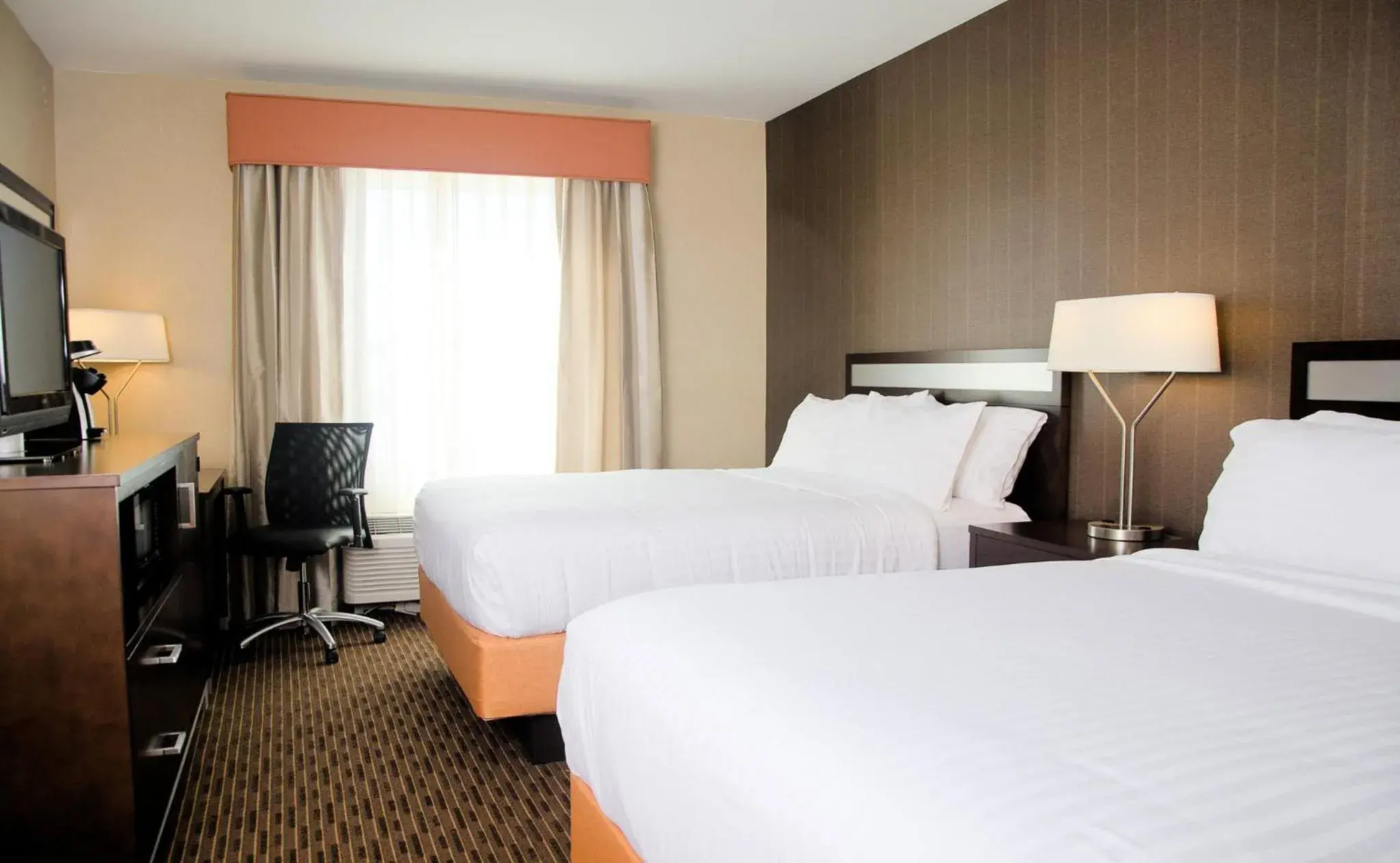 Standard Room with Two Queen Beds in Holiday Inn Express Hotel & Suites Watertown - Thousand Islands by IHG Standard Room with Two Queen Beds in Holiday Inn Express Hotel & Suites Watertown - Thousand Islands by IHG