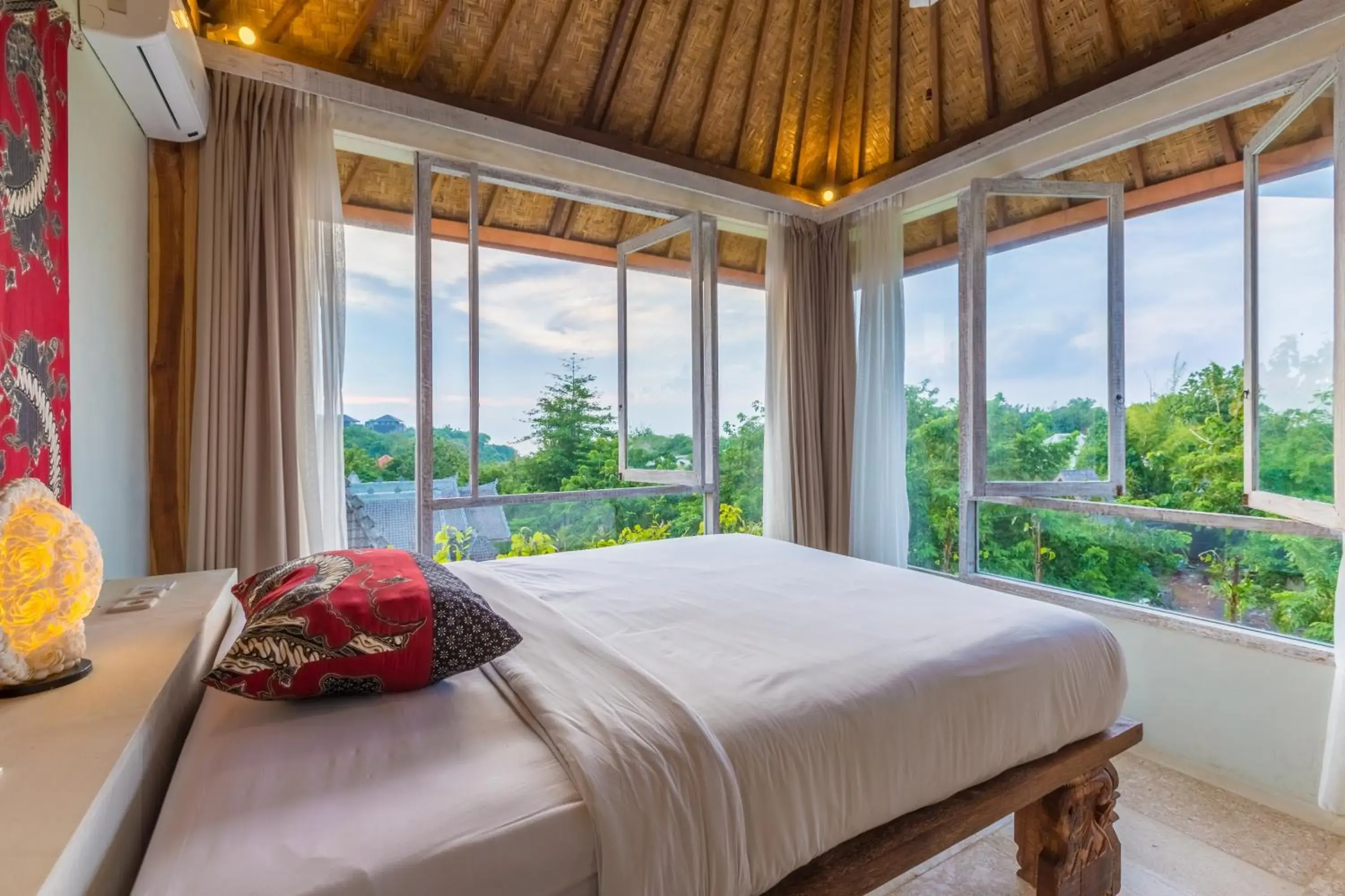 Deluxe Double Room with Sea View in BoHo Bingin Beach Bali Deluxe Double Room with Sea View in BoHo Bingin Beach Bali