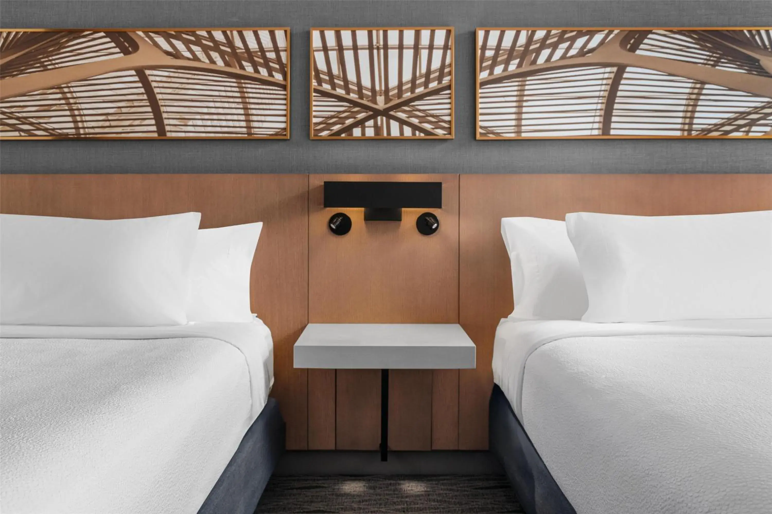 Queen Room with Two Queen Beds in Hilton Garden Inn Toronto Airport Queen Room with Two Queen Beds in Hilton Garden Inn Toronto Airport