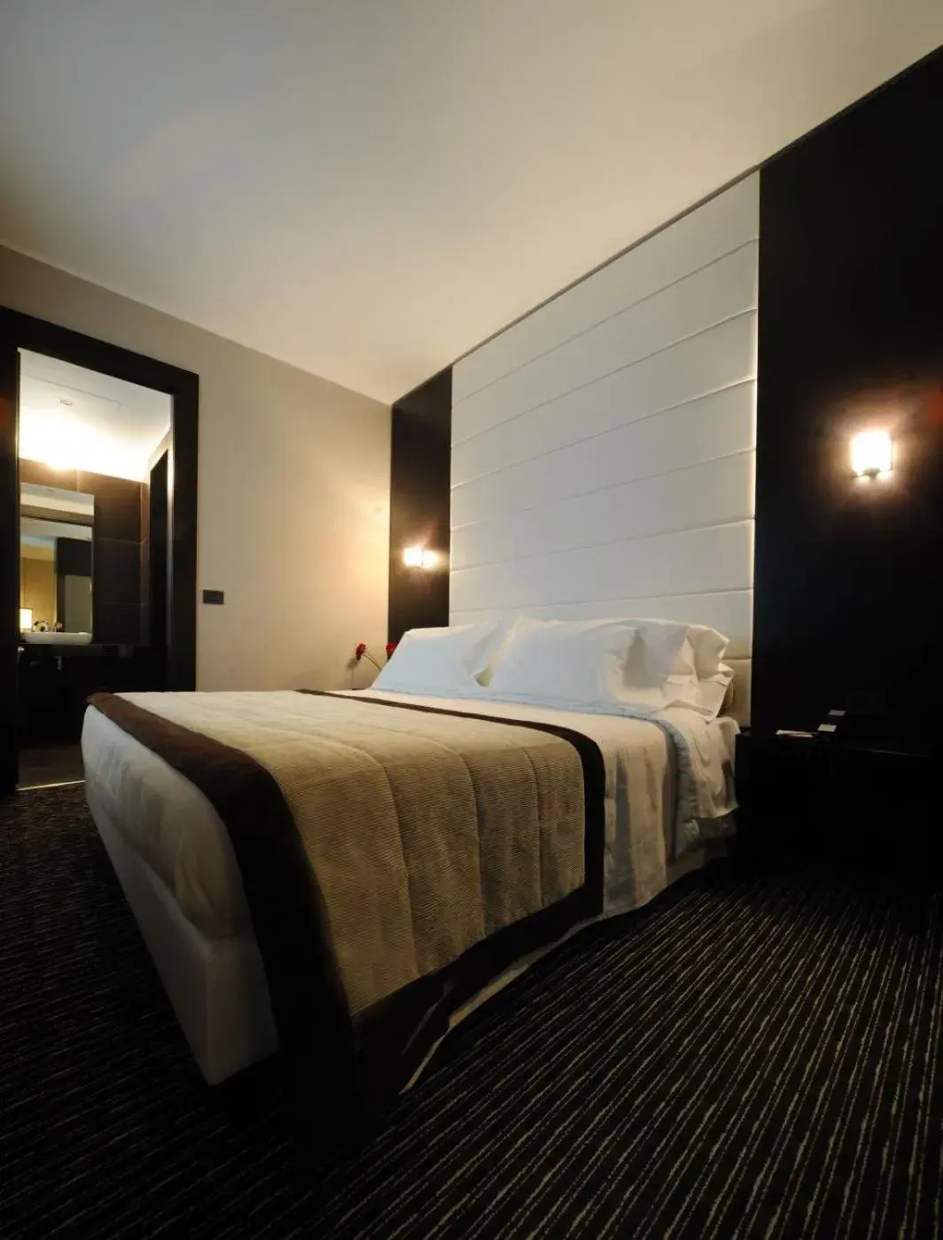 Double or Twin Room - single occupancy in H2C Hotel Milanofiori Double or Twin Room - single occupancy in H2C Hotel Milanofiori