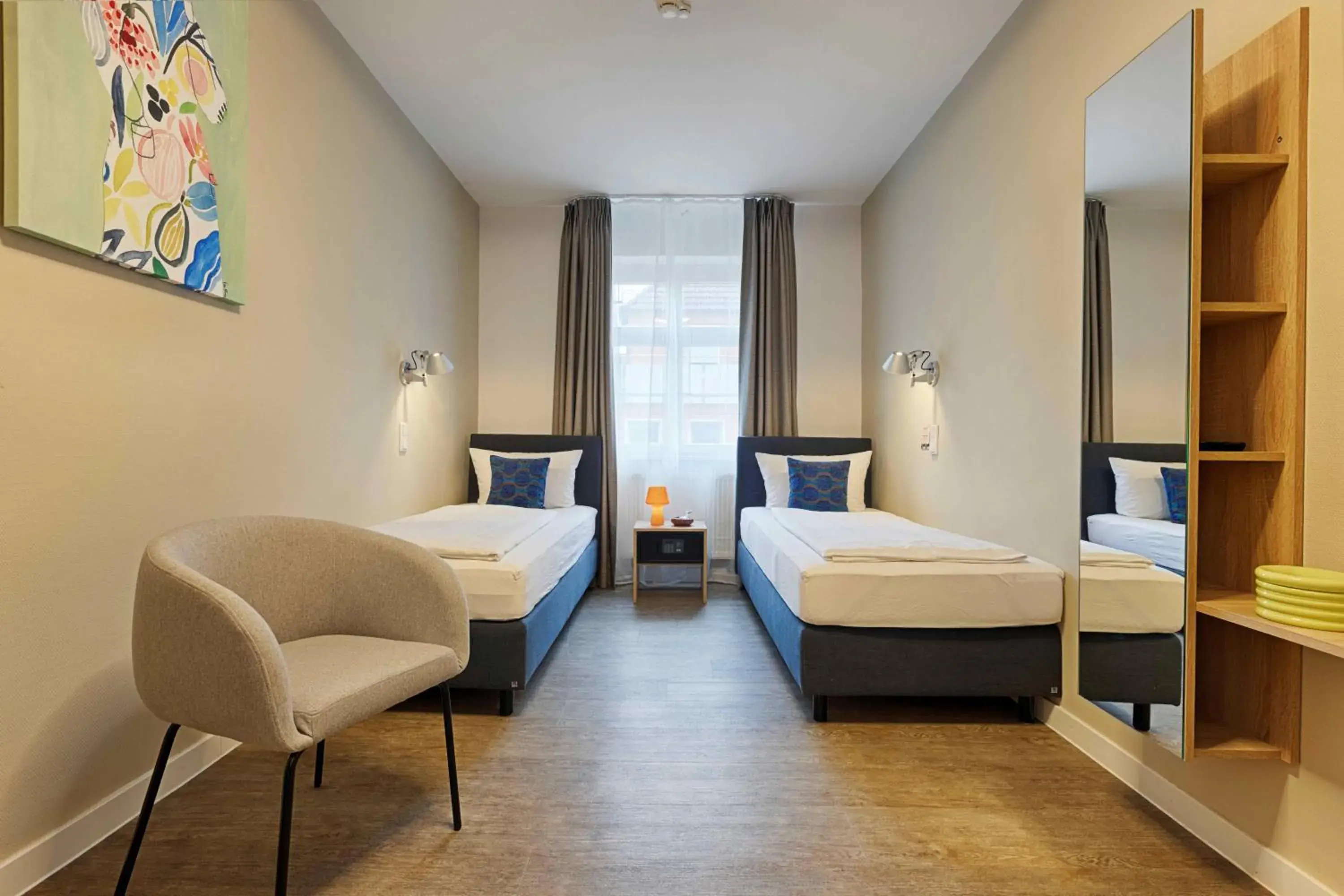 Twin Room in Hotel Zur Stadt Mainz in Würzburger Innenstadt Twin Room in Hotel Zur Stadt Mainz in Würzburger Innenstadt