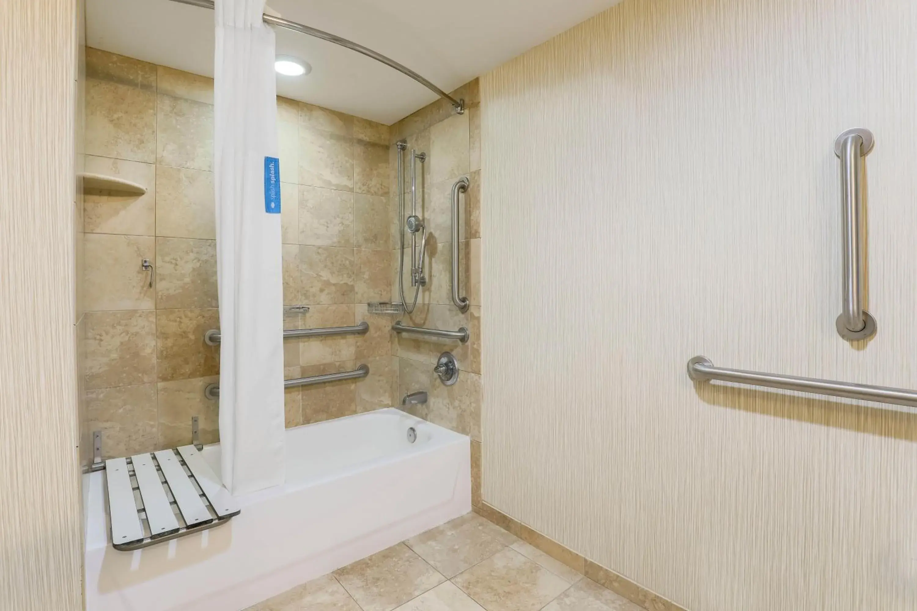 Double Room with Two Double Beds with Bath Tub - Disability Access/Non-Smoking in Hampton Inn Fort Walton Beach Double Room with Two Double Beds with Bath Tub - Disability Access/Non-Smoking in Hampton Inn Fort Walton Beach