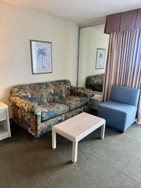 Cityview King Room in Boardwalk Beach Resort Cityview King Room in Boardwalk Beach Resort