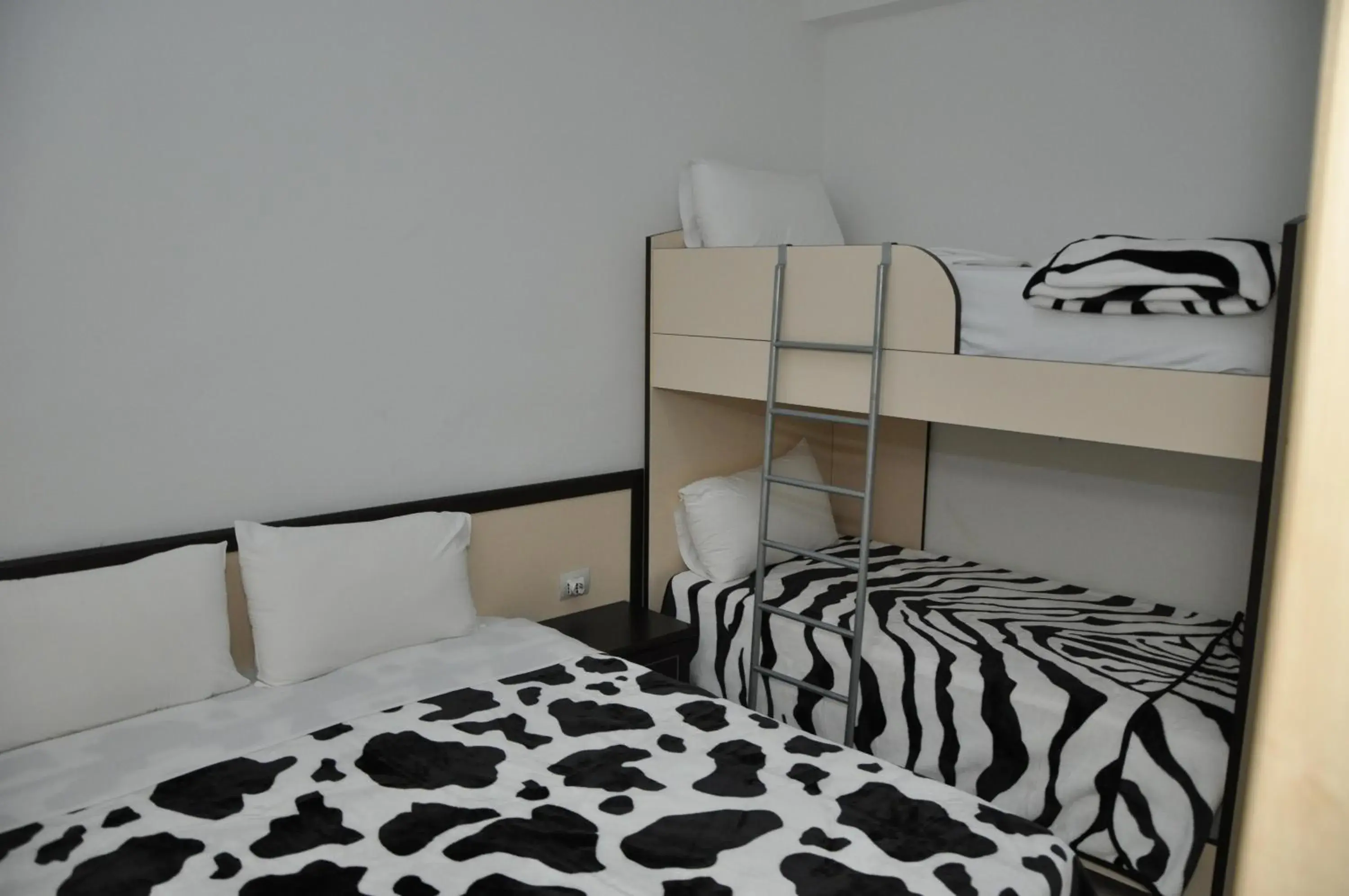 Suite with Balcony in Sunrise Hotel Cameria Suite with Balcony in Sunrise Hotel Cameria