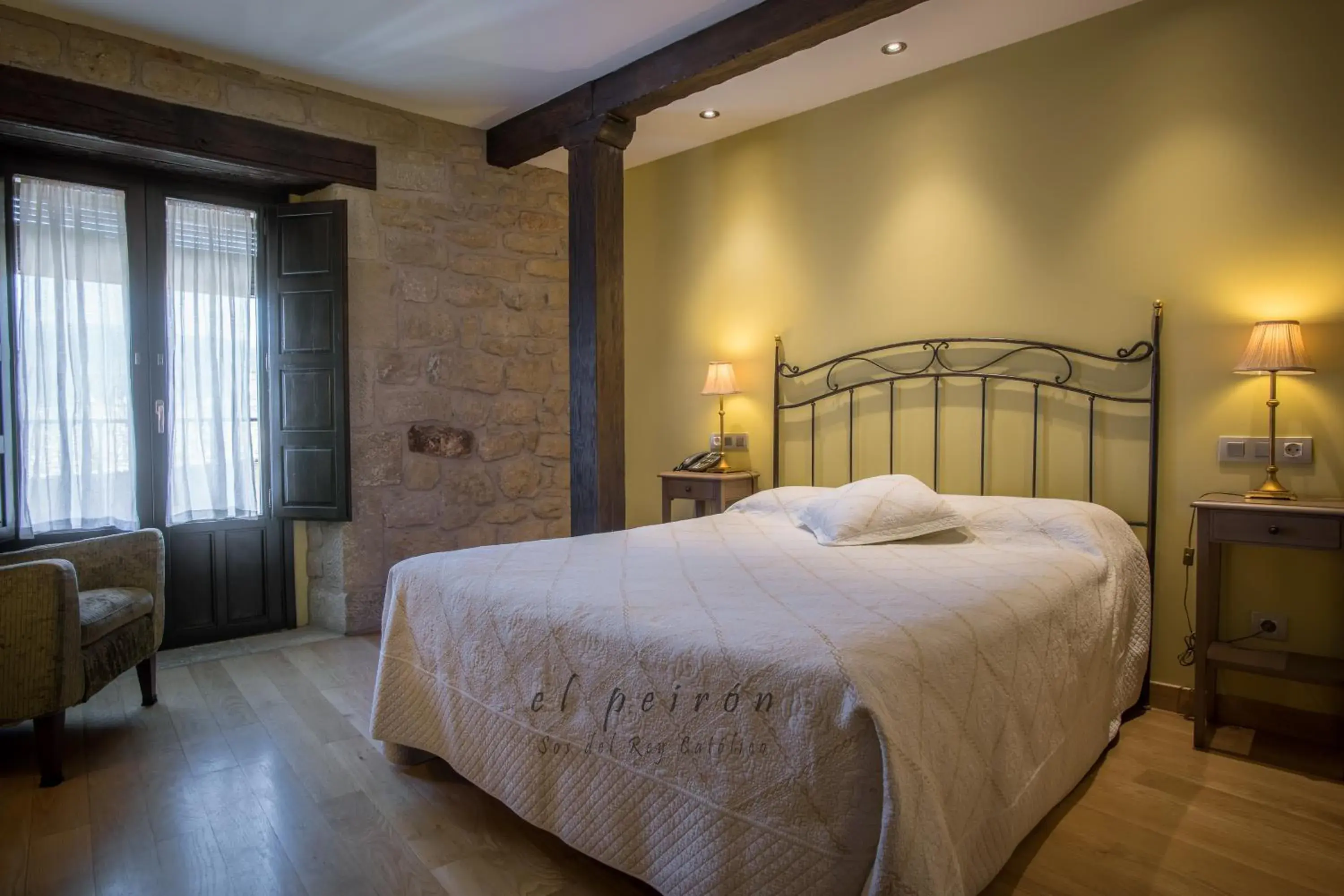 Superior Double or Twin Room in El Peiron Superior Double or Twin Room in El Peiron