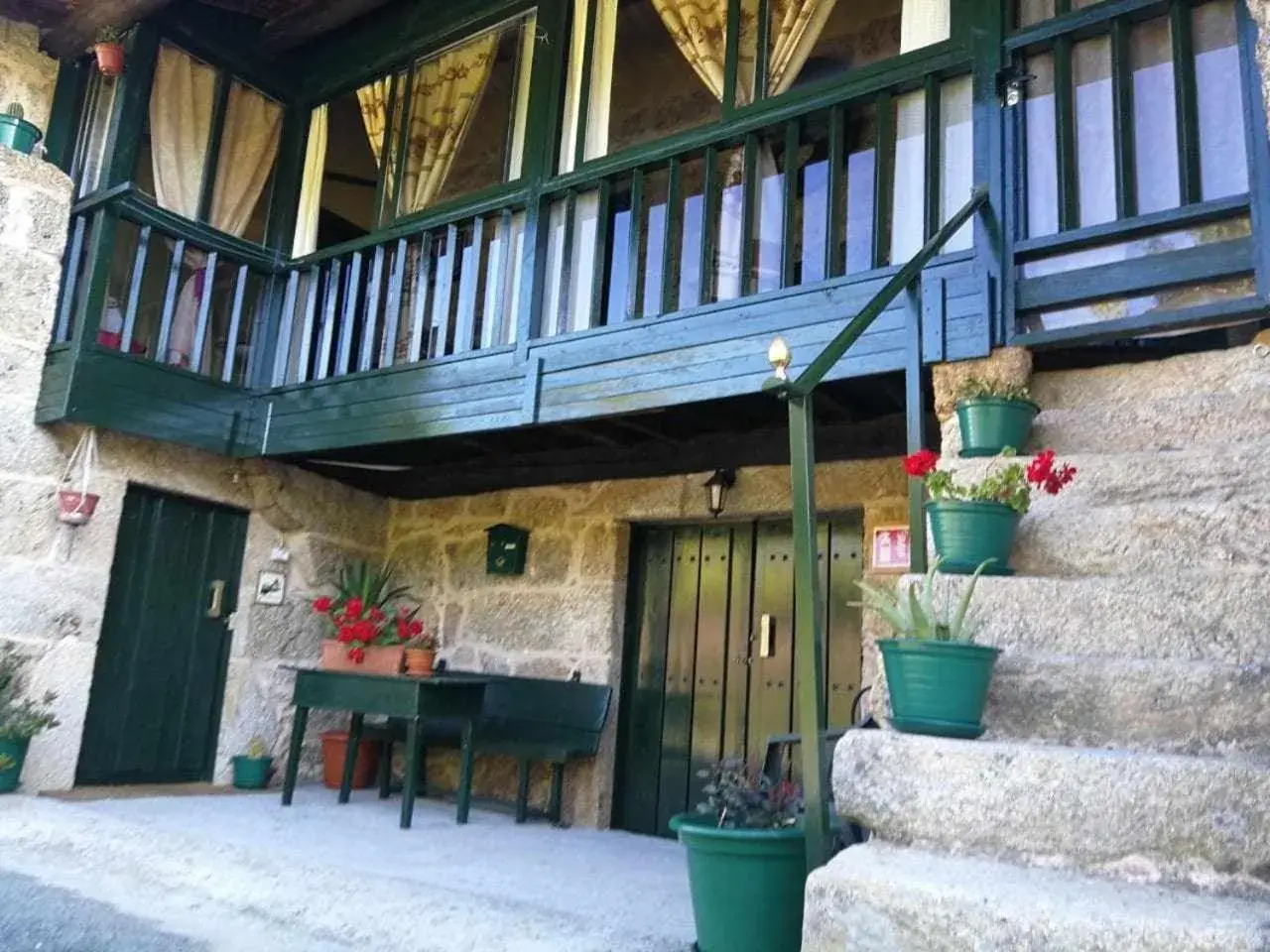 Three-Bedroom House in Alcázar Milmanda Three-Bedroom House in Alcázar Milmanda