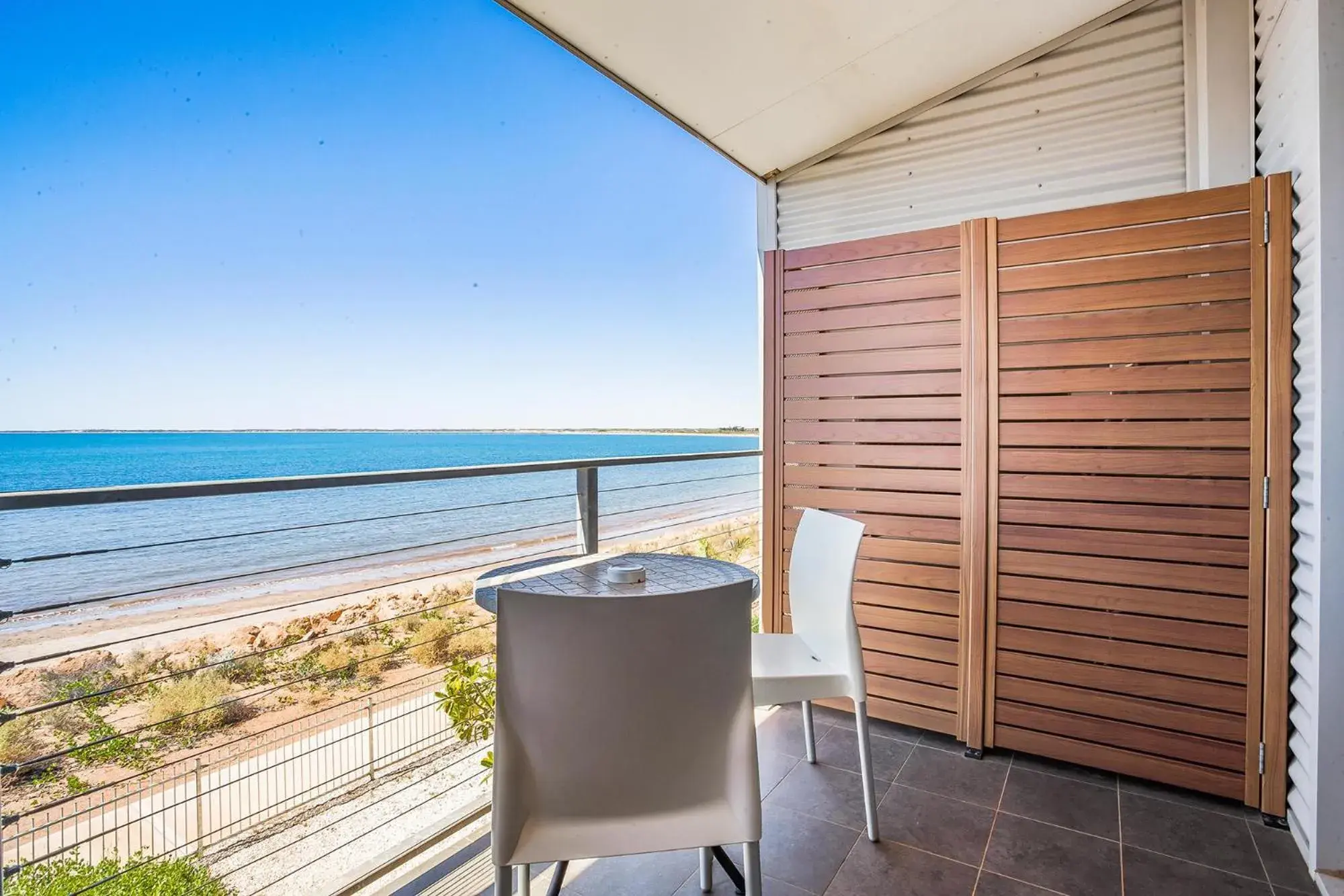 King Suite with Ocean View in Onslow Beach Resort King Suite with Ocean View in Onslow Beach Resort