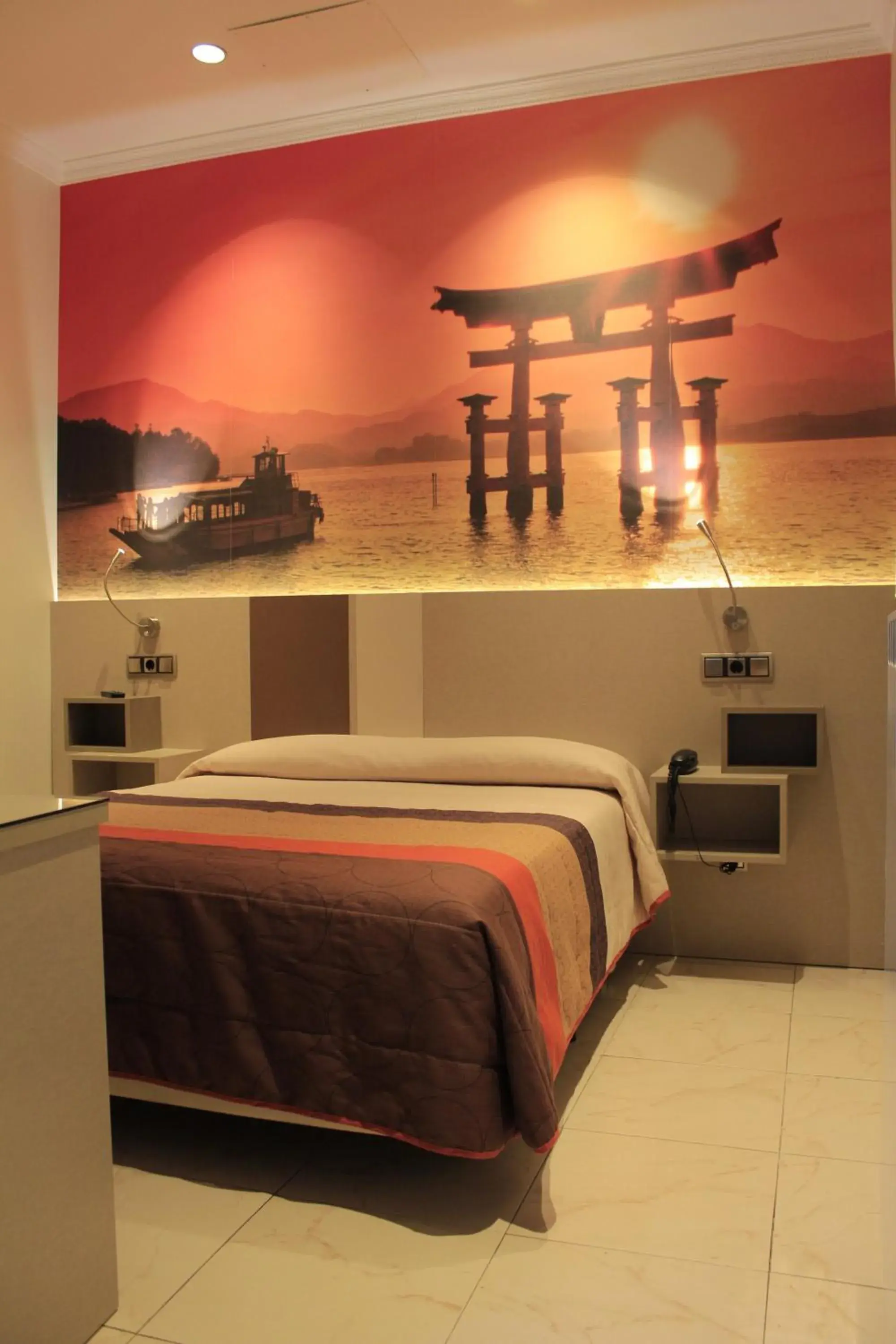 Hostal Atocha Almudena Martín Hostal Atocha Almudena Martín