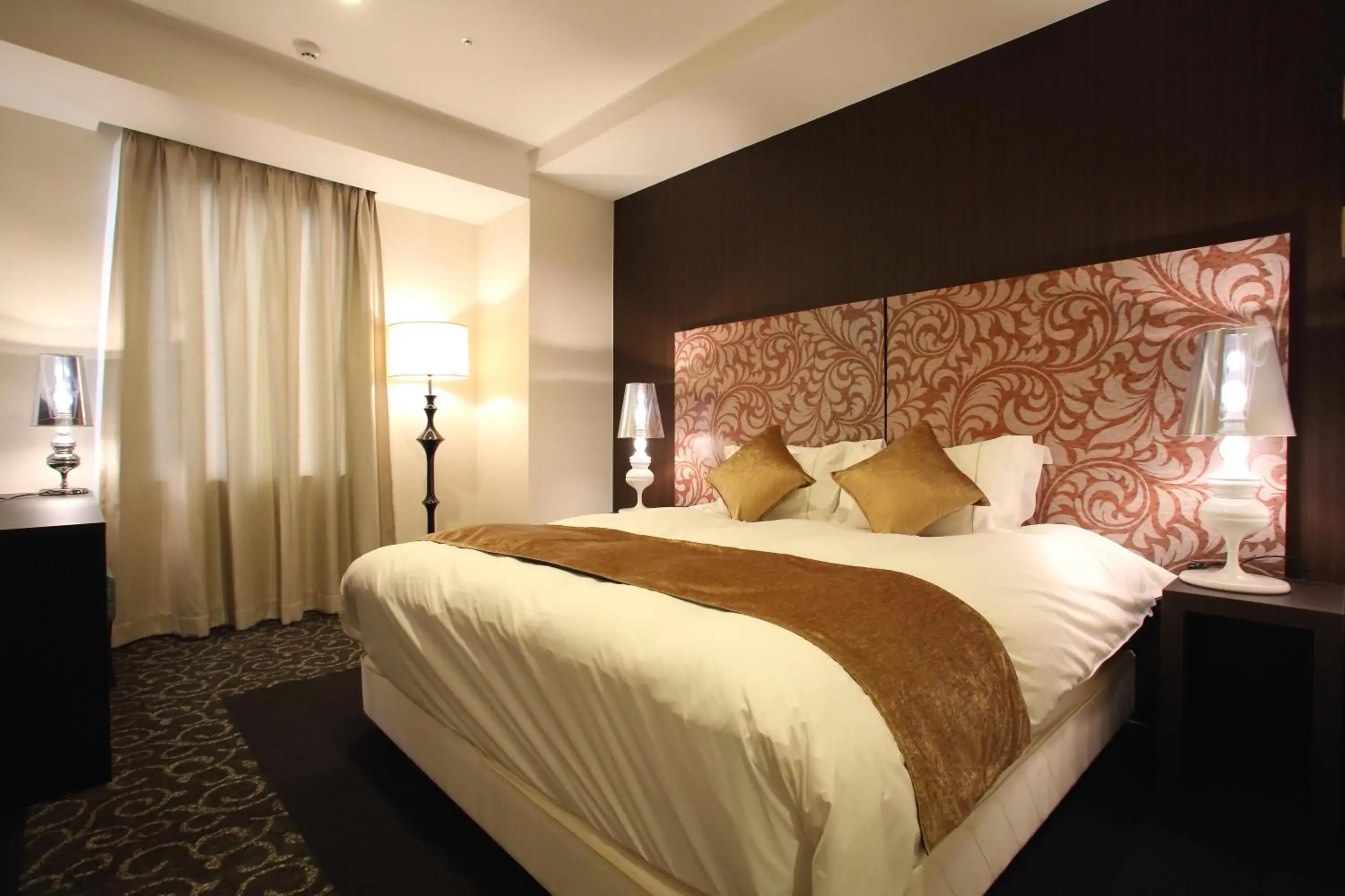 Standard King Room - single occupancy - Smoking in Centurion Hotel Grand Kobe Station Standard King Room - single occupancy - Smoking in Centurion Hotel Grand Kobe Station