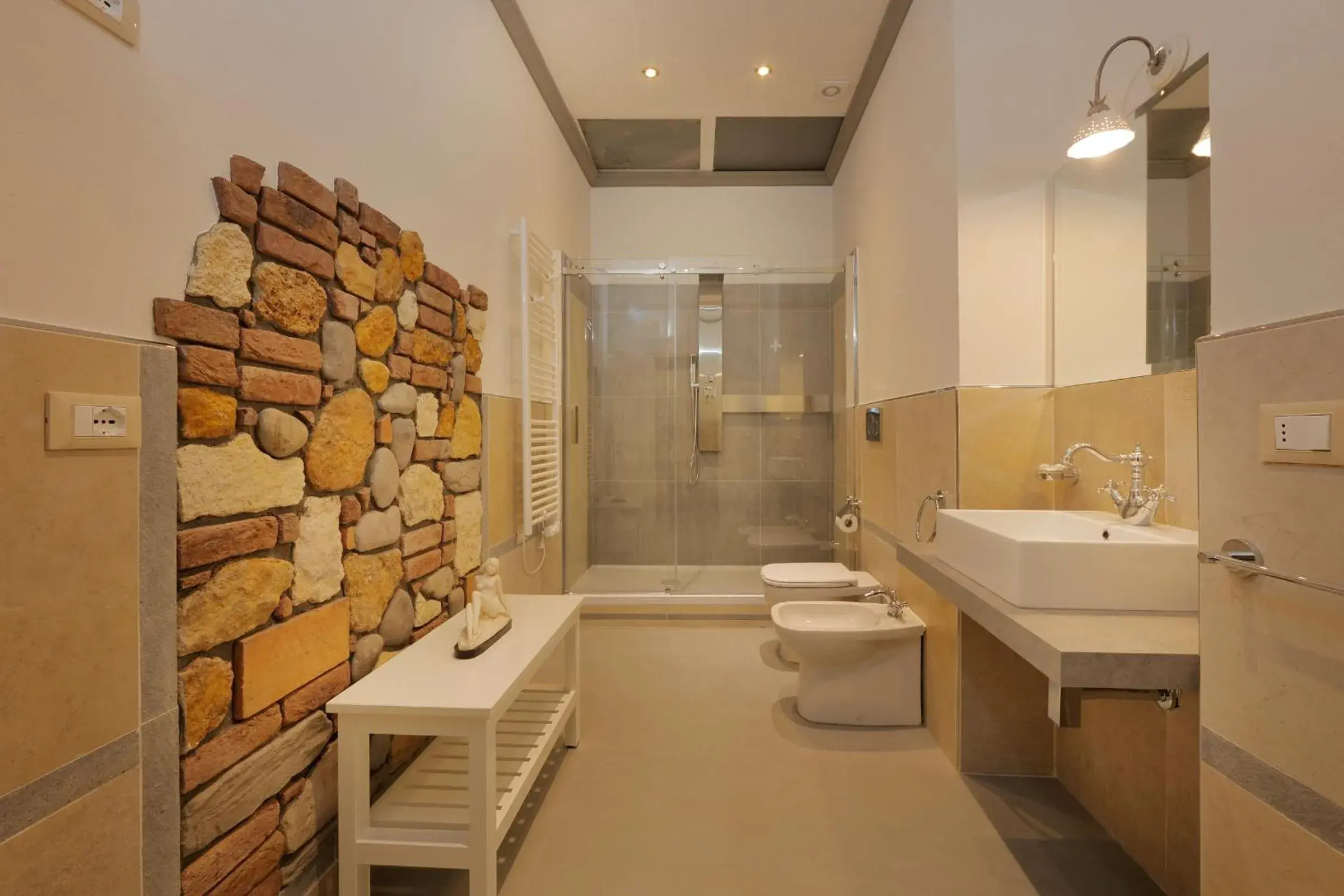 Superior Quadruple Room in Palazzo Mari suite & rooms b&b Superior Quadruple Room in Palazzo Mari suite & rooms b&b