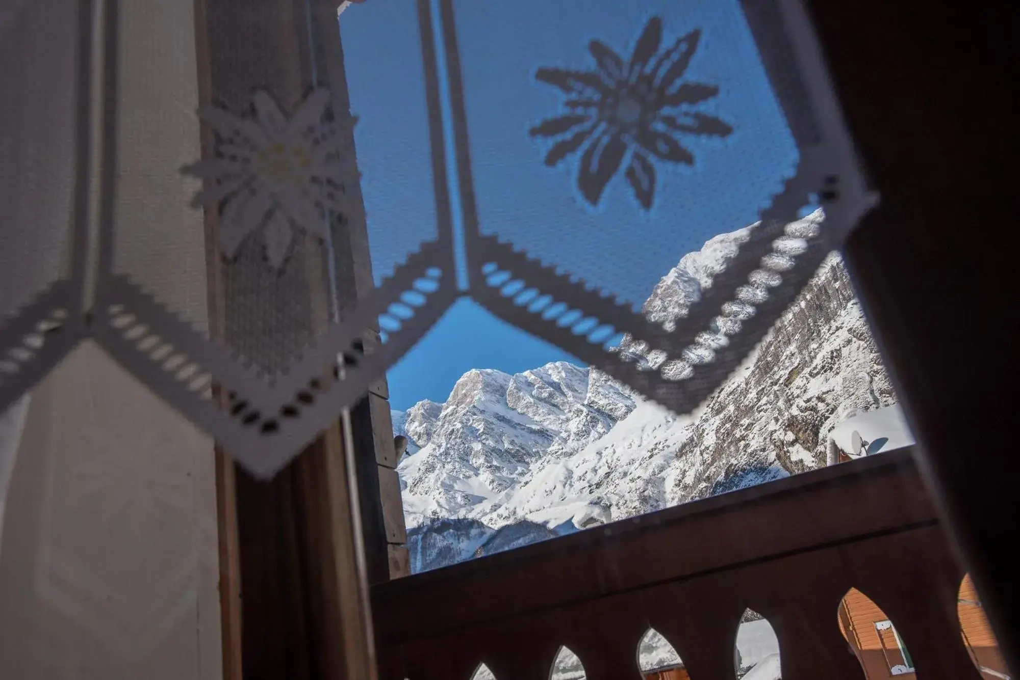 Comfort Double Room with Mountain View in Hotel Signal Comfort Double Room with Mountain View in Hotel Signal