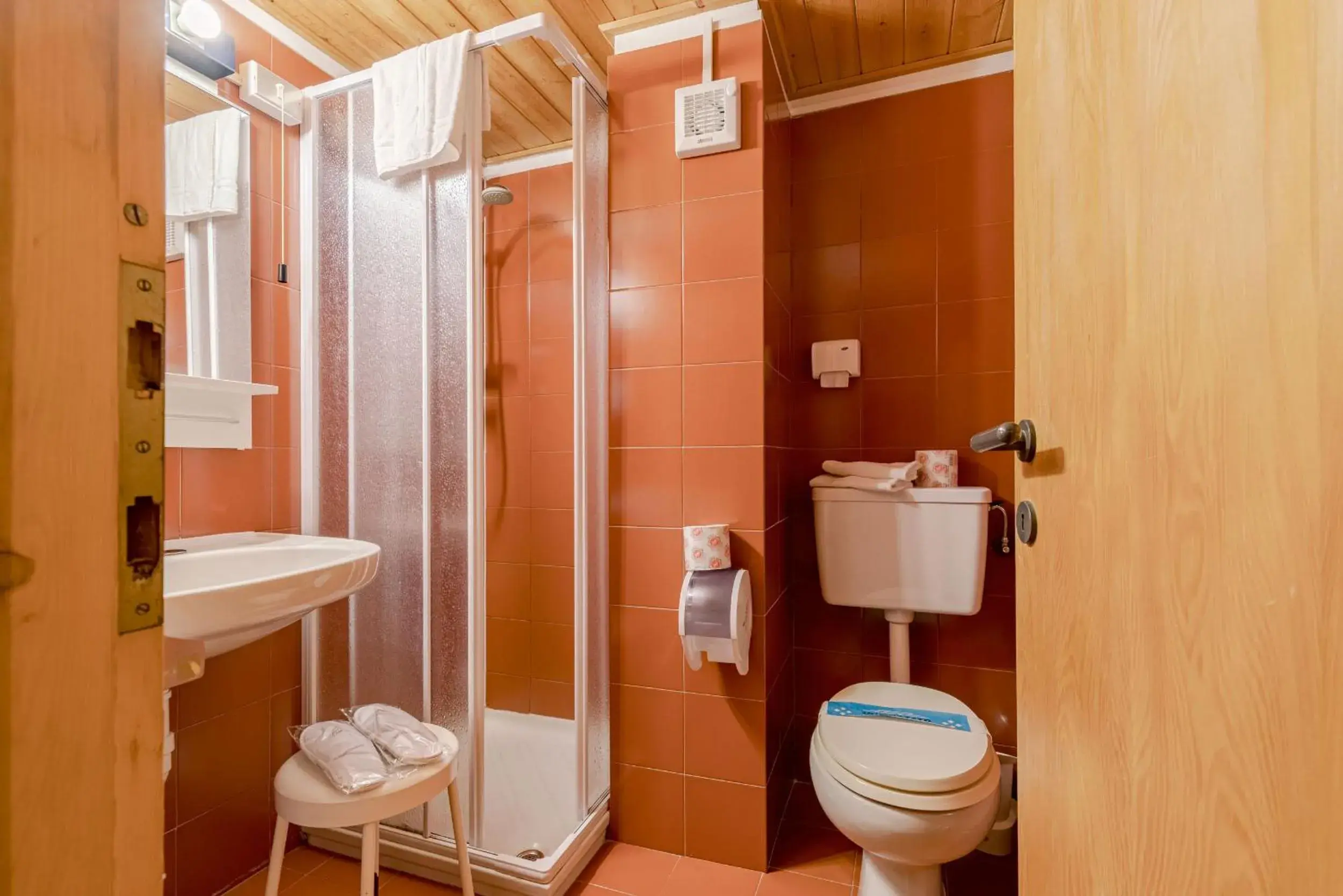 Double Room with Balcony in Hotel Signal Double Room with Balcony in Hotel Signal