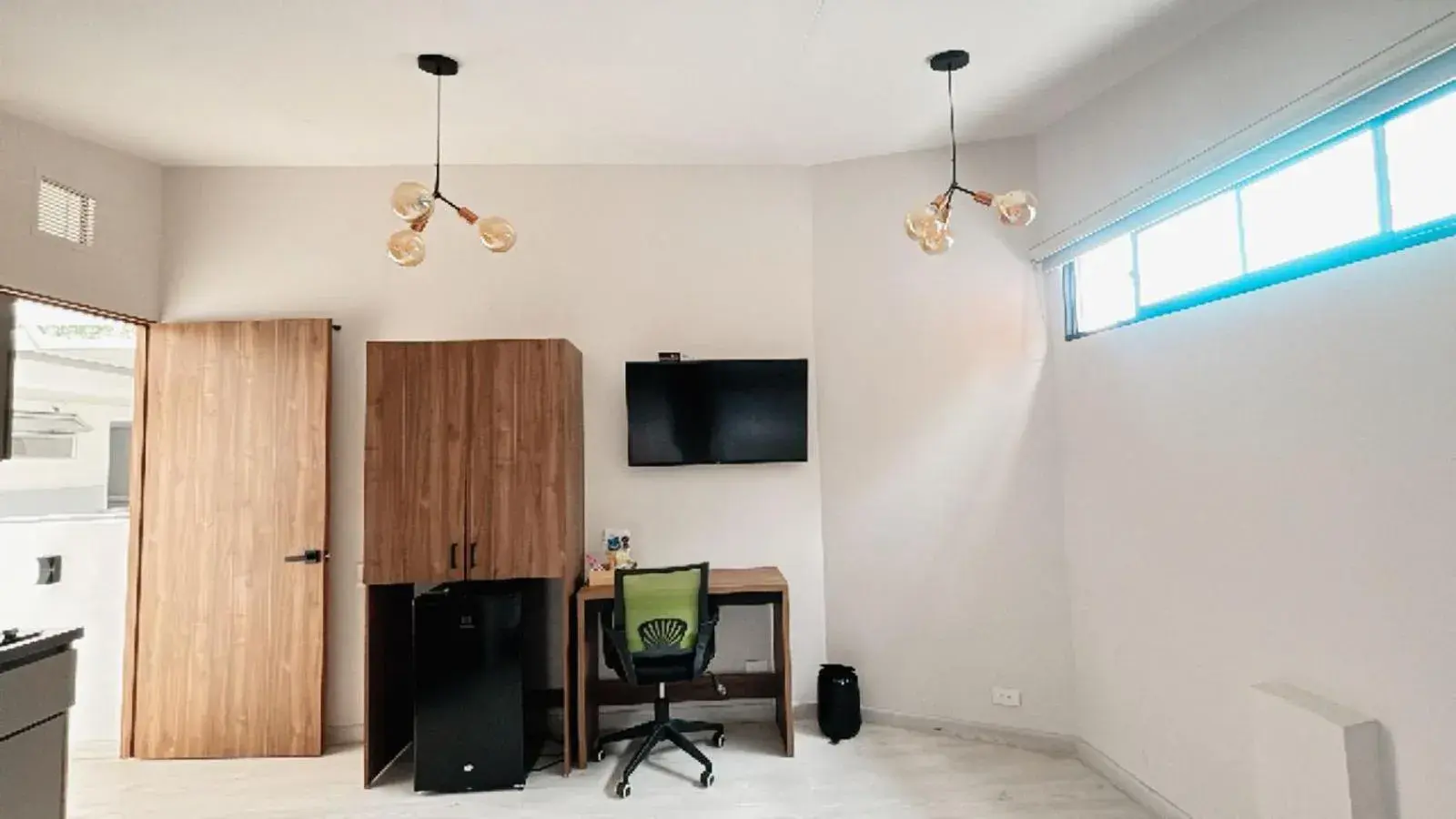 Studio Apartment - single occupancy in Hotel Boutique Laureles Medellin (HBL) Studio Apartment - single occupancy in Hotel Boutique Laureles Medellin (HBL)