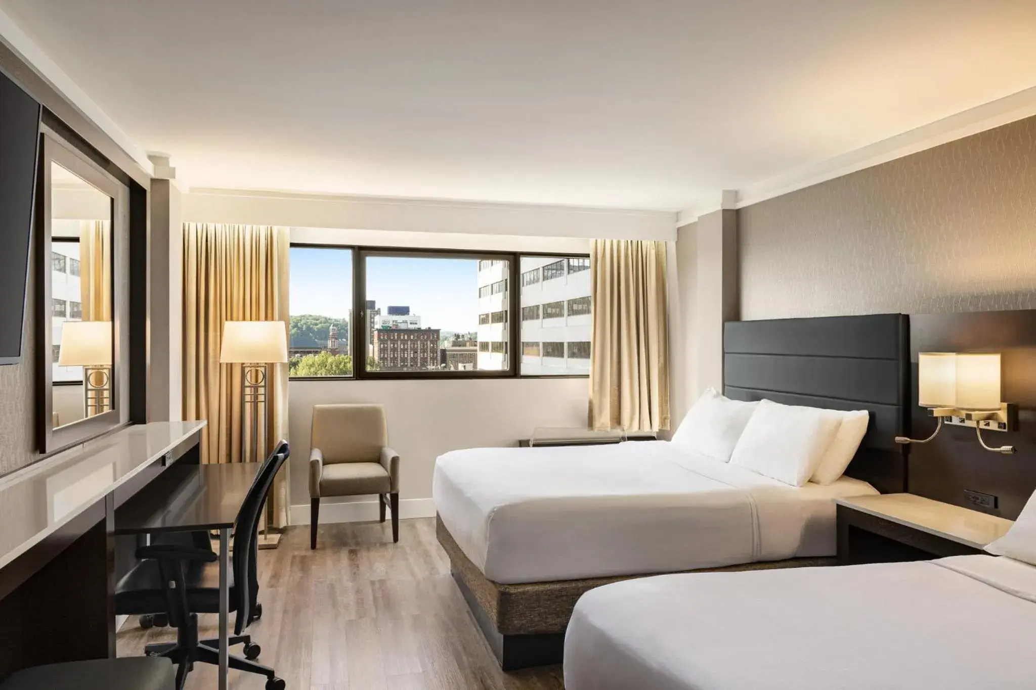 Standard Room with Two Queen Beds in Crowne Plaza Knoxville Downtown University by IHG Standard Room with Two Queen Beds in Crowne Plaza Knoxville Downtown University by IHG