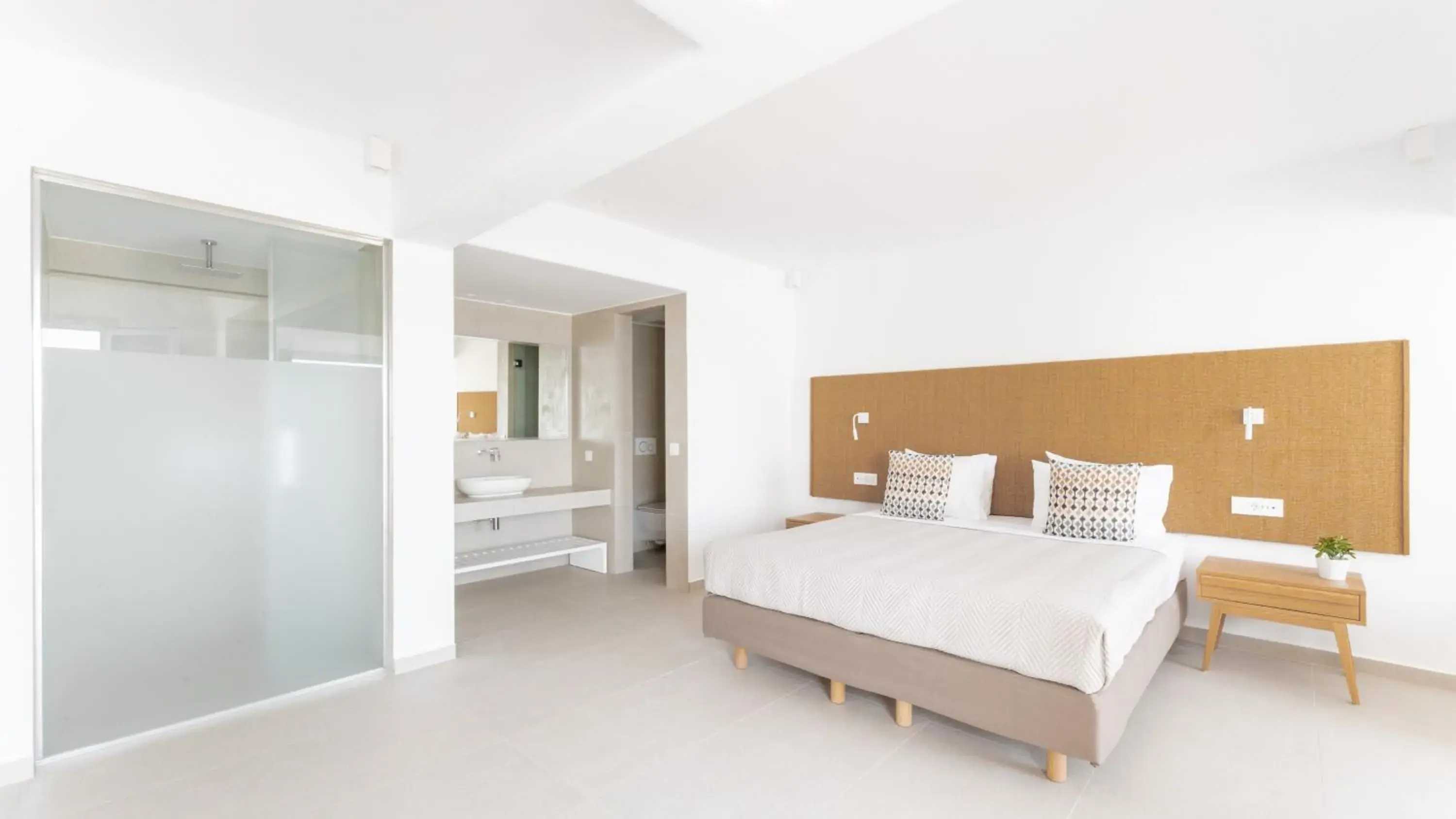 Classic Suite with Sea View in Manoula's Beach Mykonos Resort Classic Suite with Sea View in Manoula's Beach Mykonos Resort