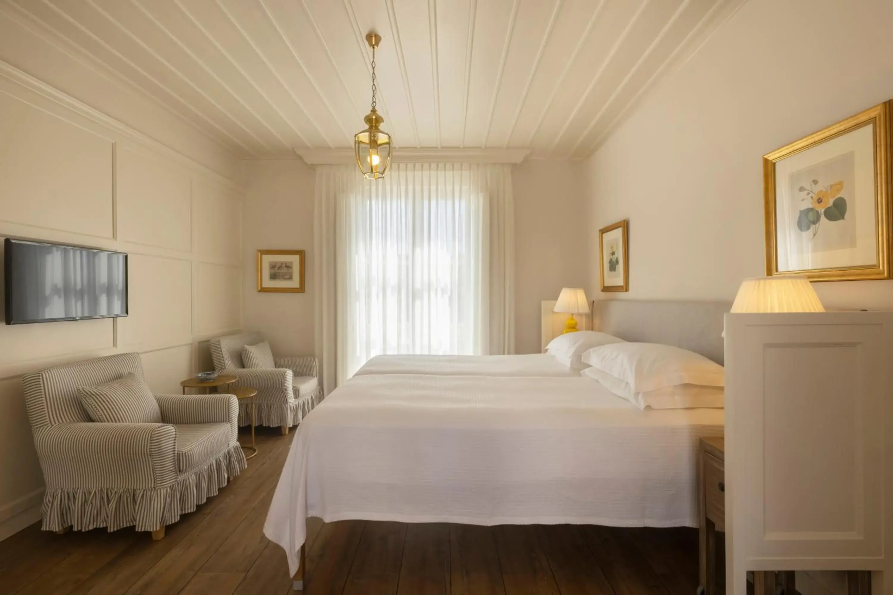 Twin Room with Sea View in Dorion Hotel Twin Room with Sea View in Dorion Hotel