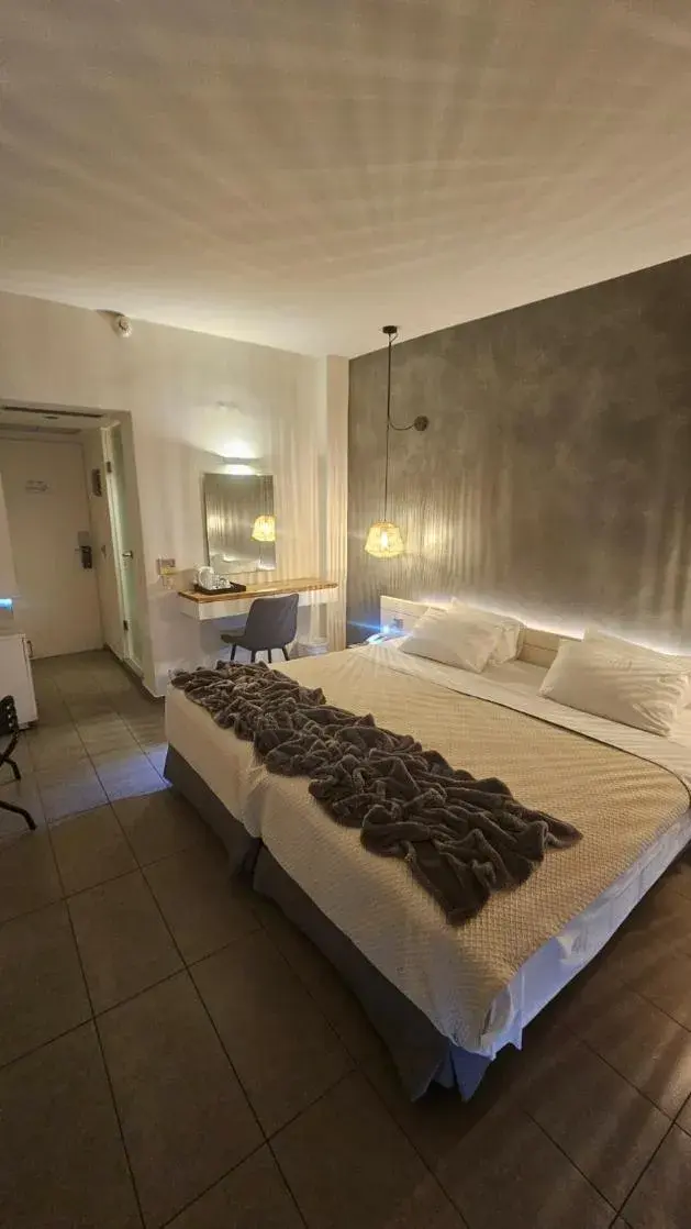 Standard Double or Twin Room in Atlantis Boutique City Hotel Standard Double or Twin Room in Atlantis Boutique City Hotel