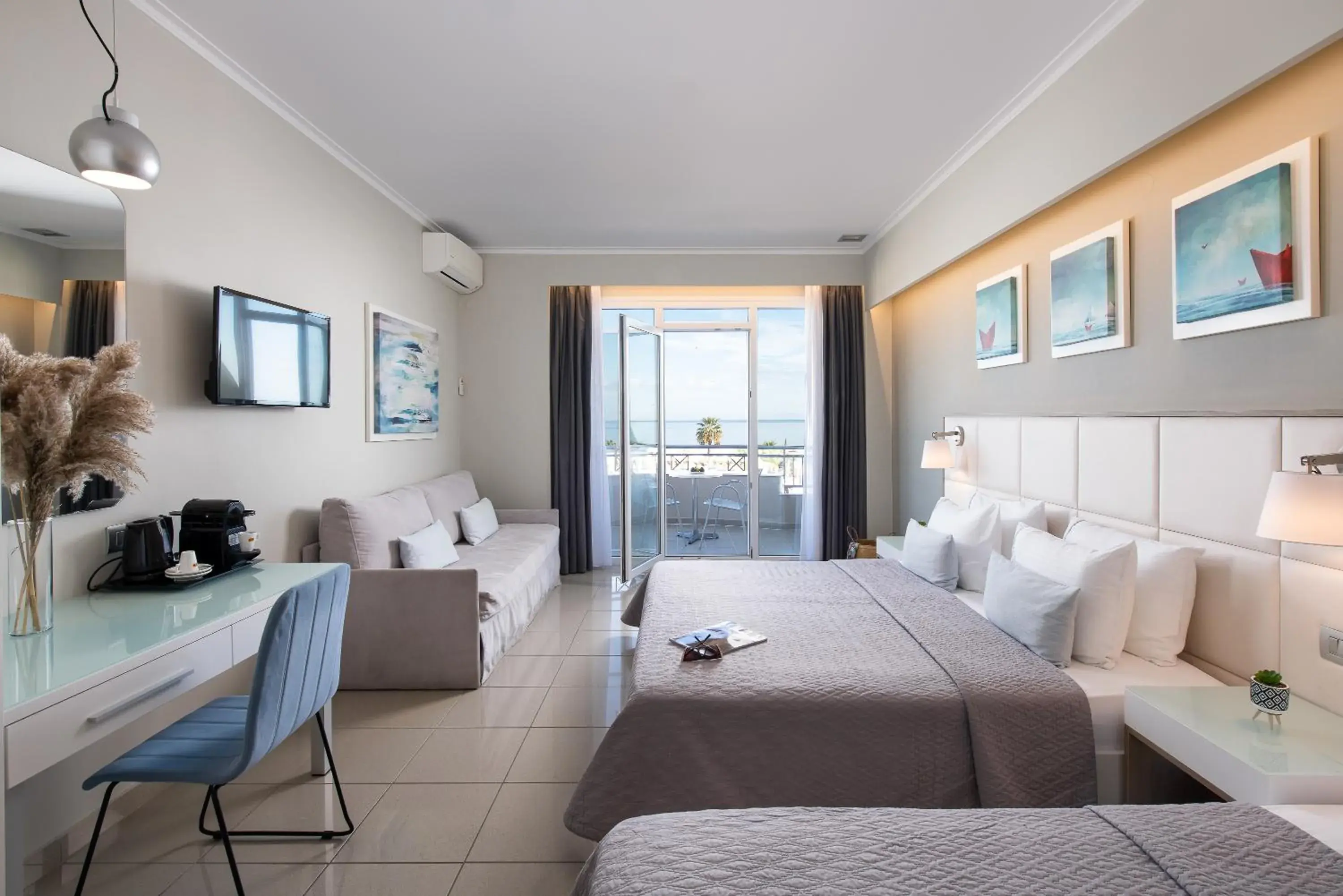 Family Room with Sea View in Olympic Star Beach Hotel Family Room with Sea View in Olympic Star Beach Hotel