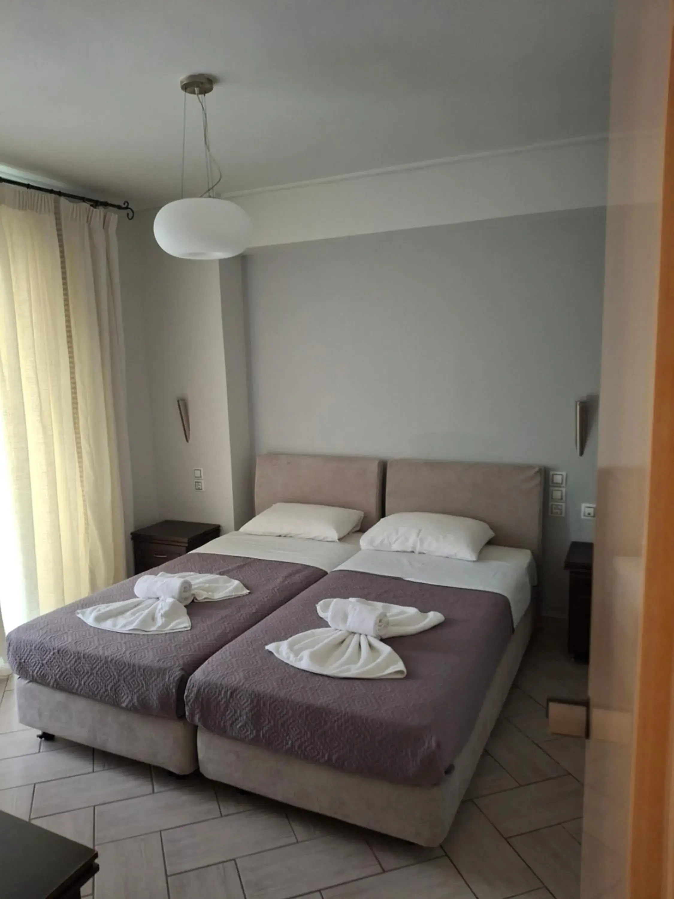 Deluxe Family Room in Palmyra Hotel Deluxe Family Room in Palmyra Hotel