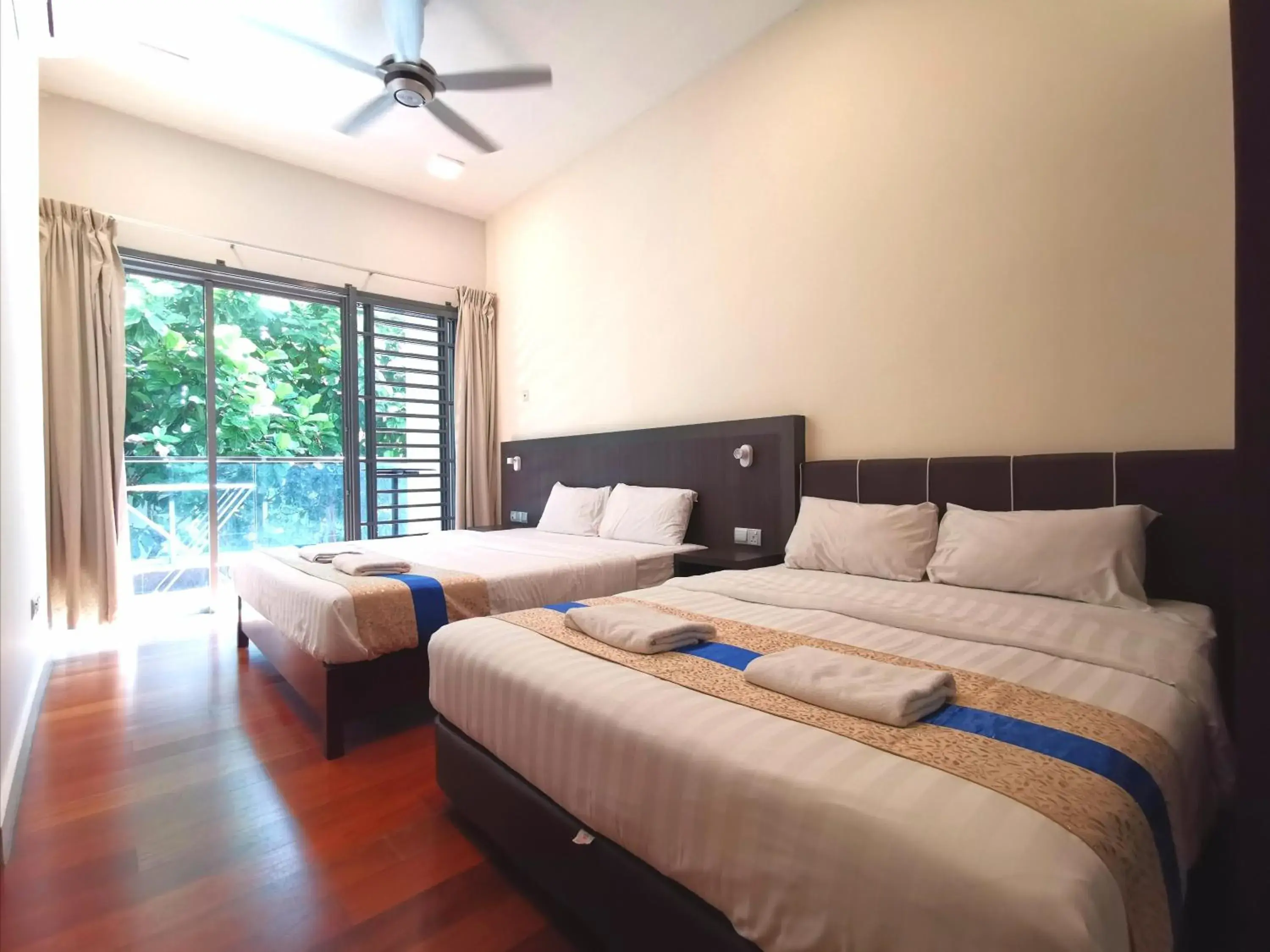 Two-Bedroom Apartment in Sunset Seaview Vacation Condos @ IMAGO Shopping Mall Two-Bedroom Apartment in Sunset Seaview Vacation Condos @ IMAGO Shopping Mall