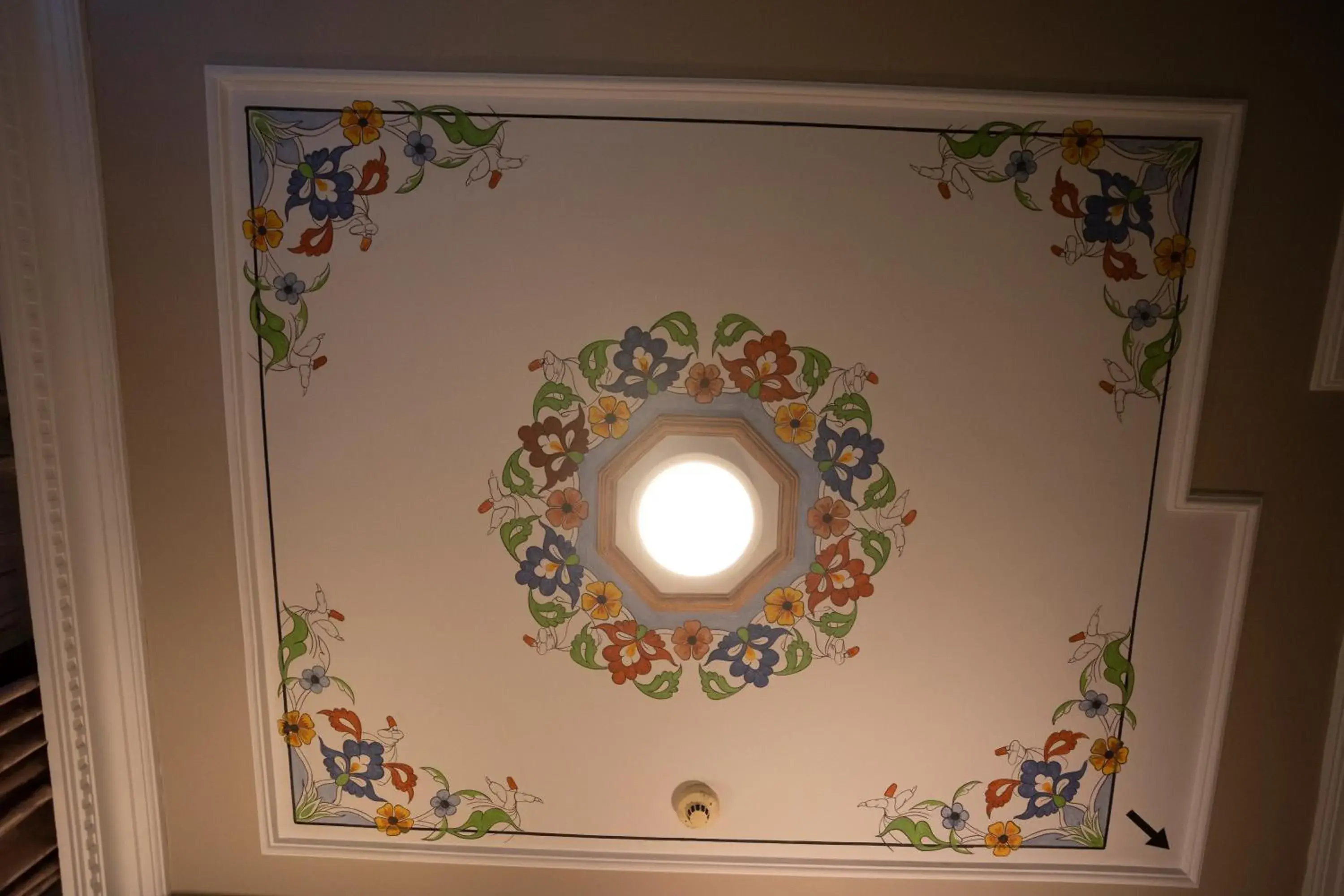 Deluxe Double Room (2 Adults + 1 Child) in Tashkonak Studio Suites Deluxe Double Room (2 Adults + 1 Child) in Tashkonak Studio Suites