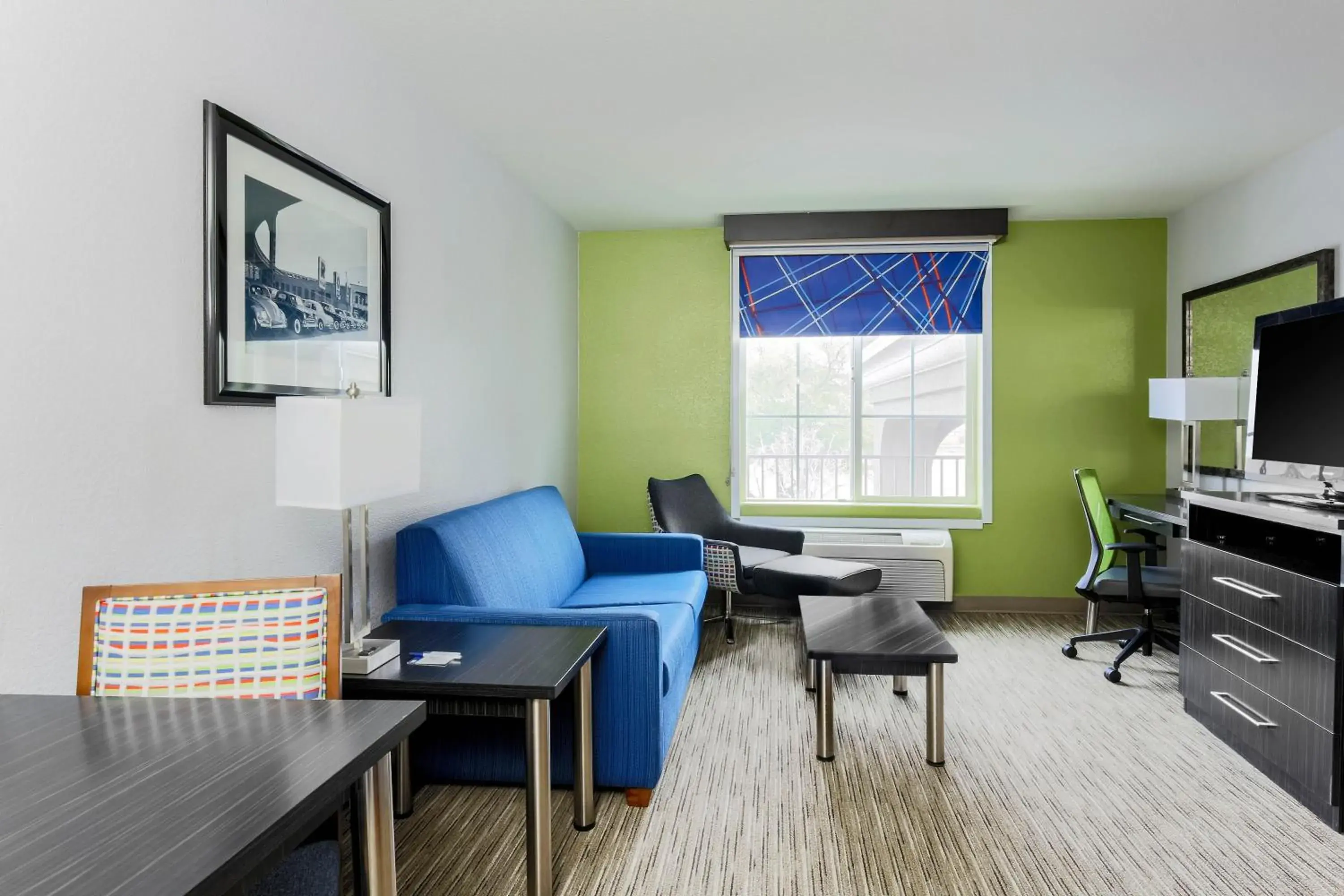 King Suite - Communication Accessible in Holiday Inn Express Lancaster by IHG King Suite - Communication Accessible in Holiday Inn Express Lancaster by IHG